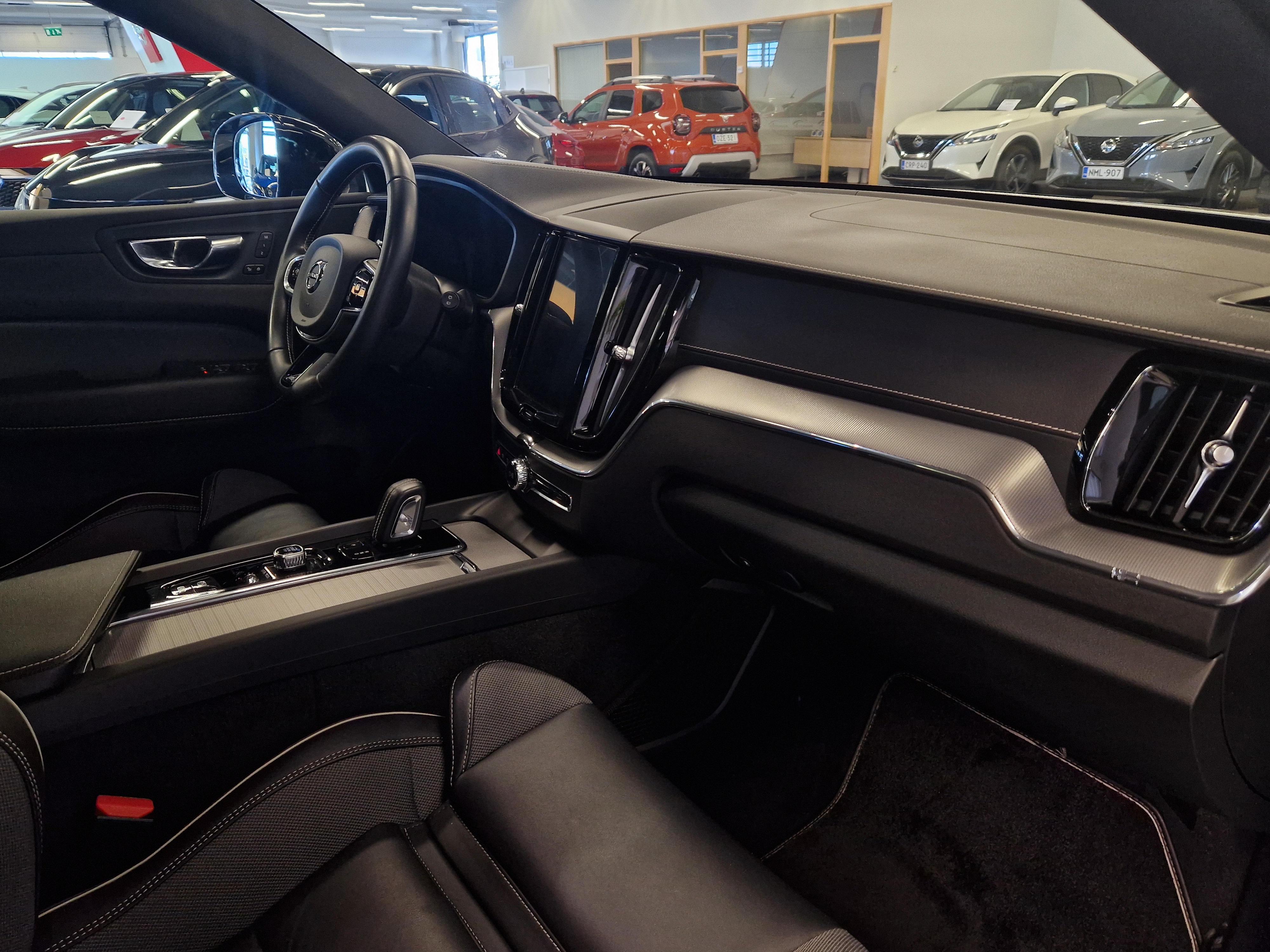 VOLVO XC60 2020