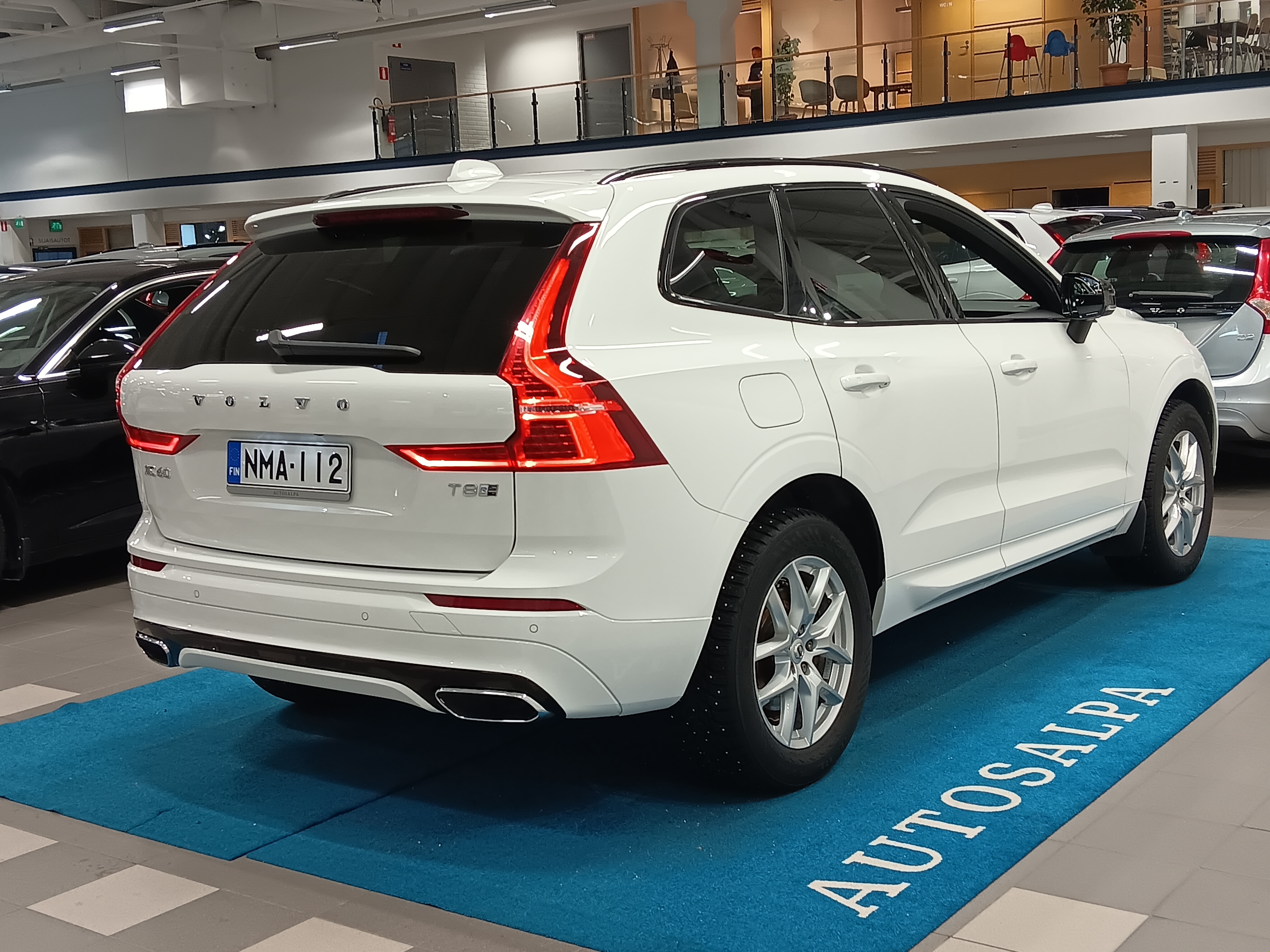 VOLVO XC60 2021