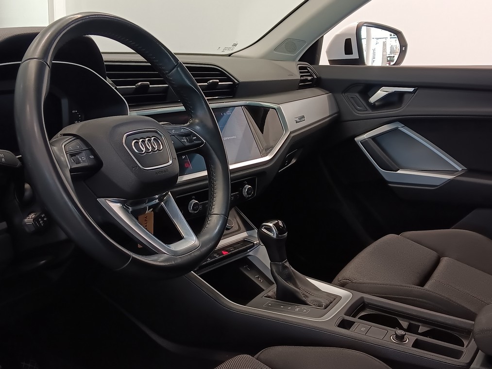 AUDI Q3 2019