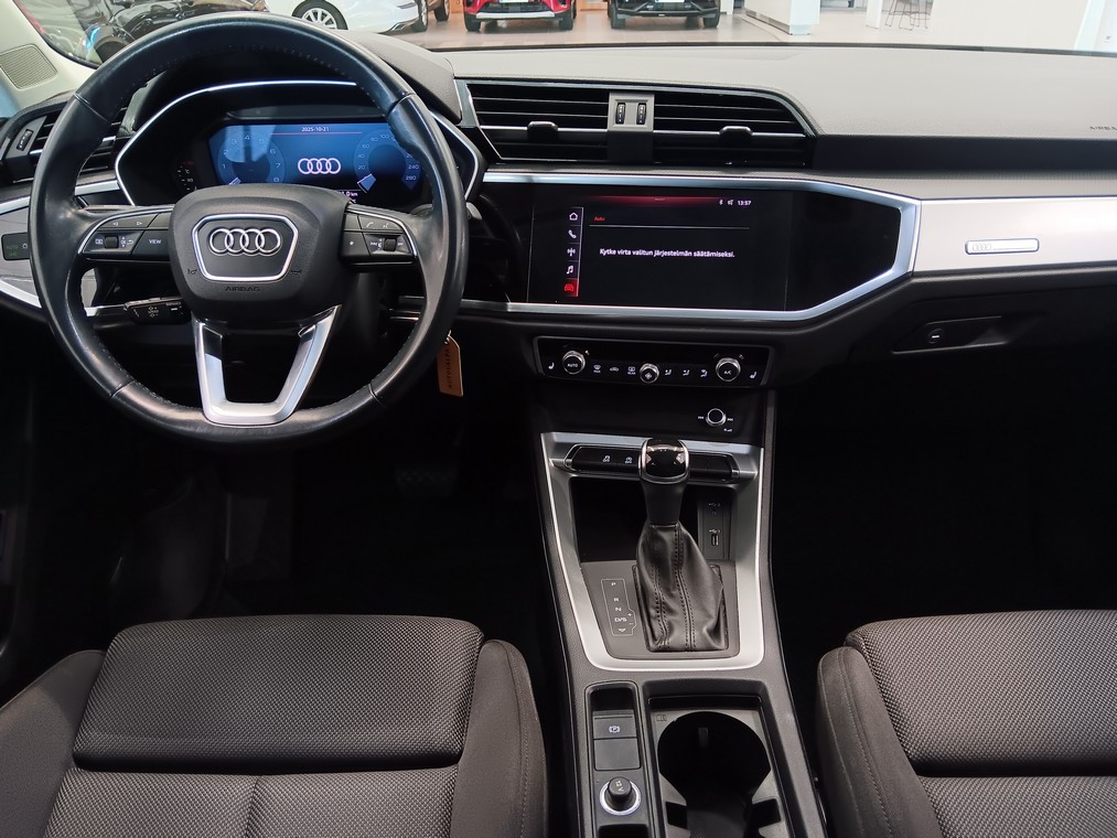 AUDI Q3 2019
