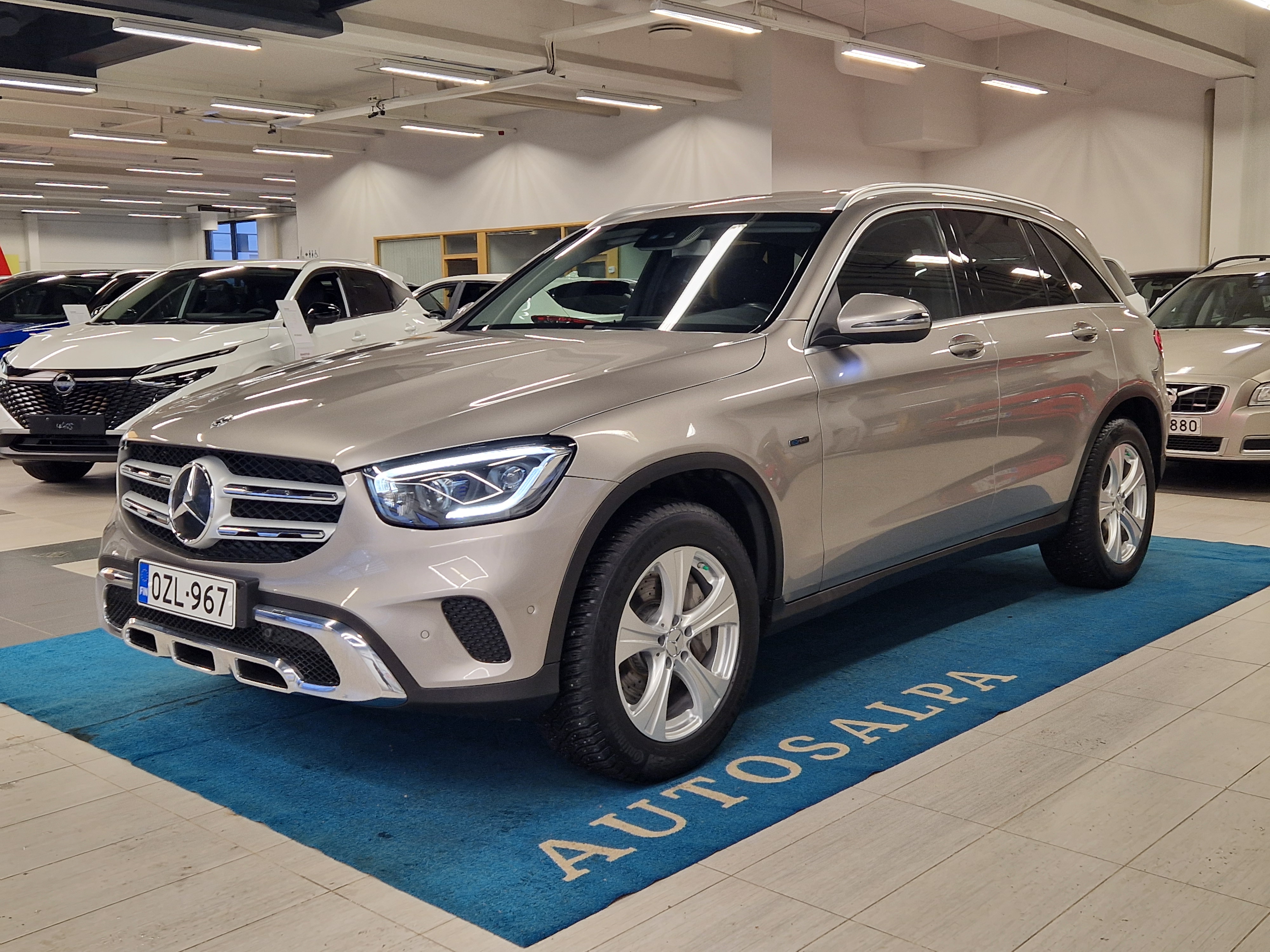 MERCEDES-BENZ GLC 2020