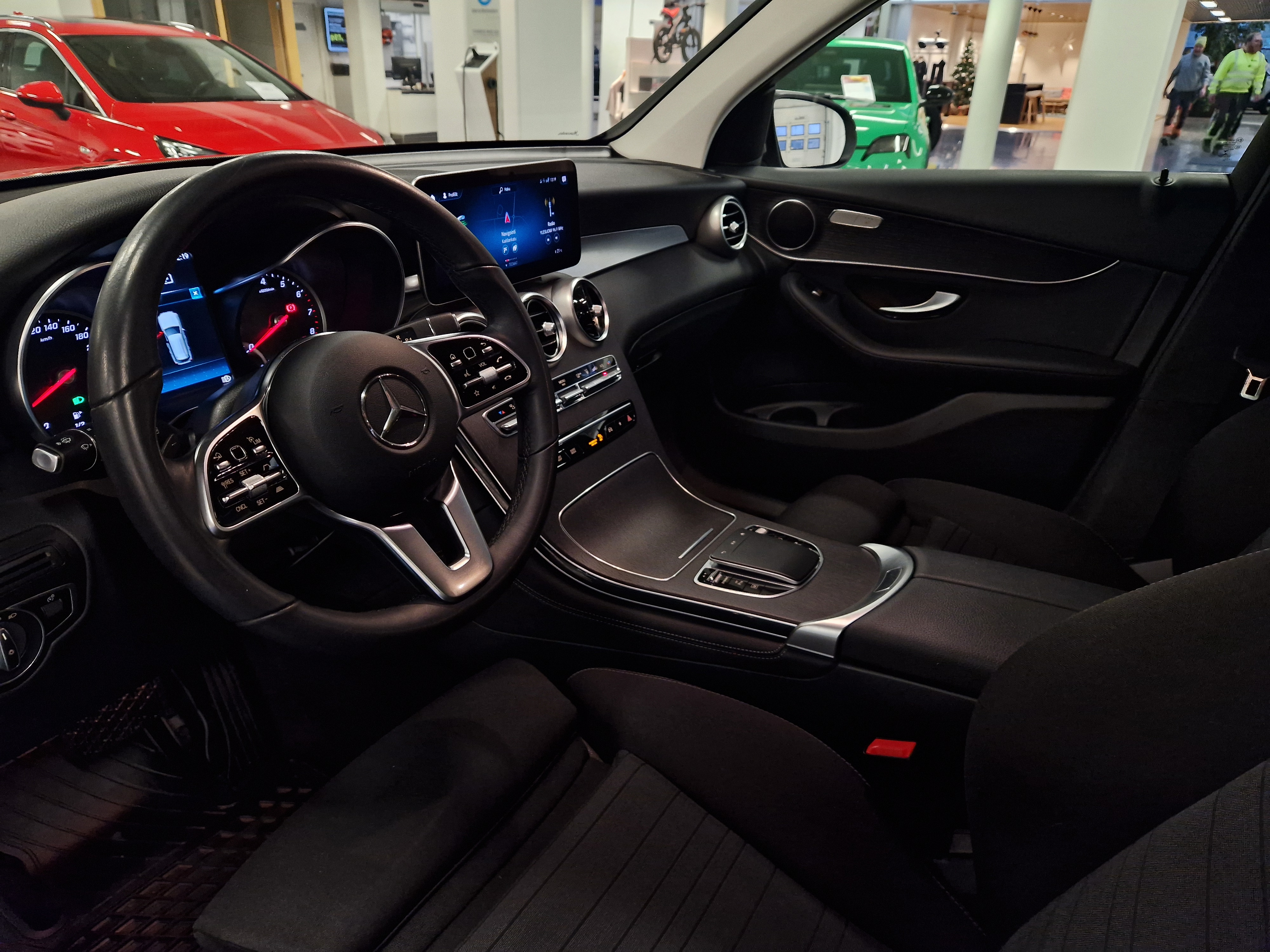 MERCEDES-BENZ GLC 2020