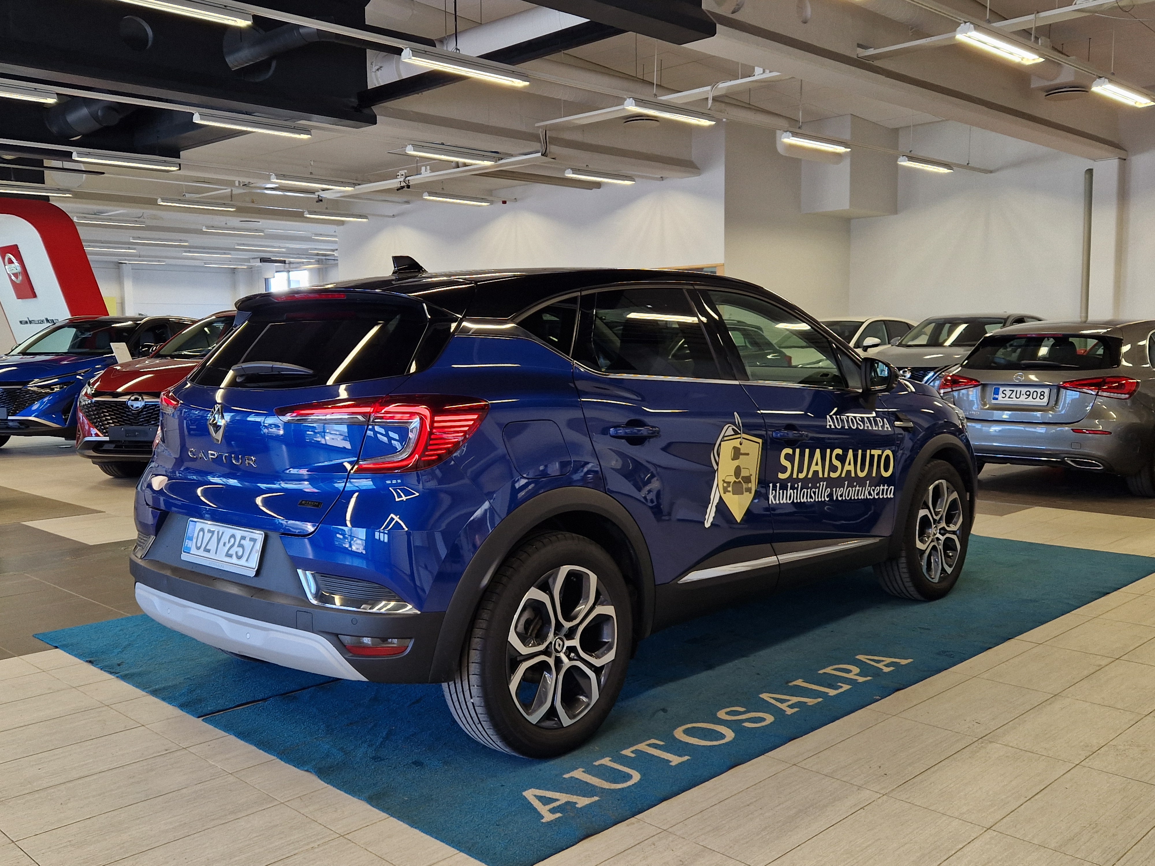 RENAULT Captur 2023