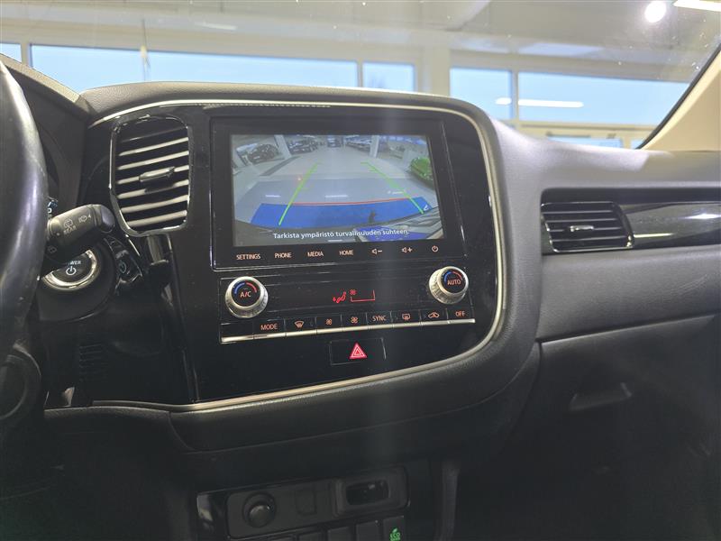 MITSUBISHI Outlander PHEV 2020