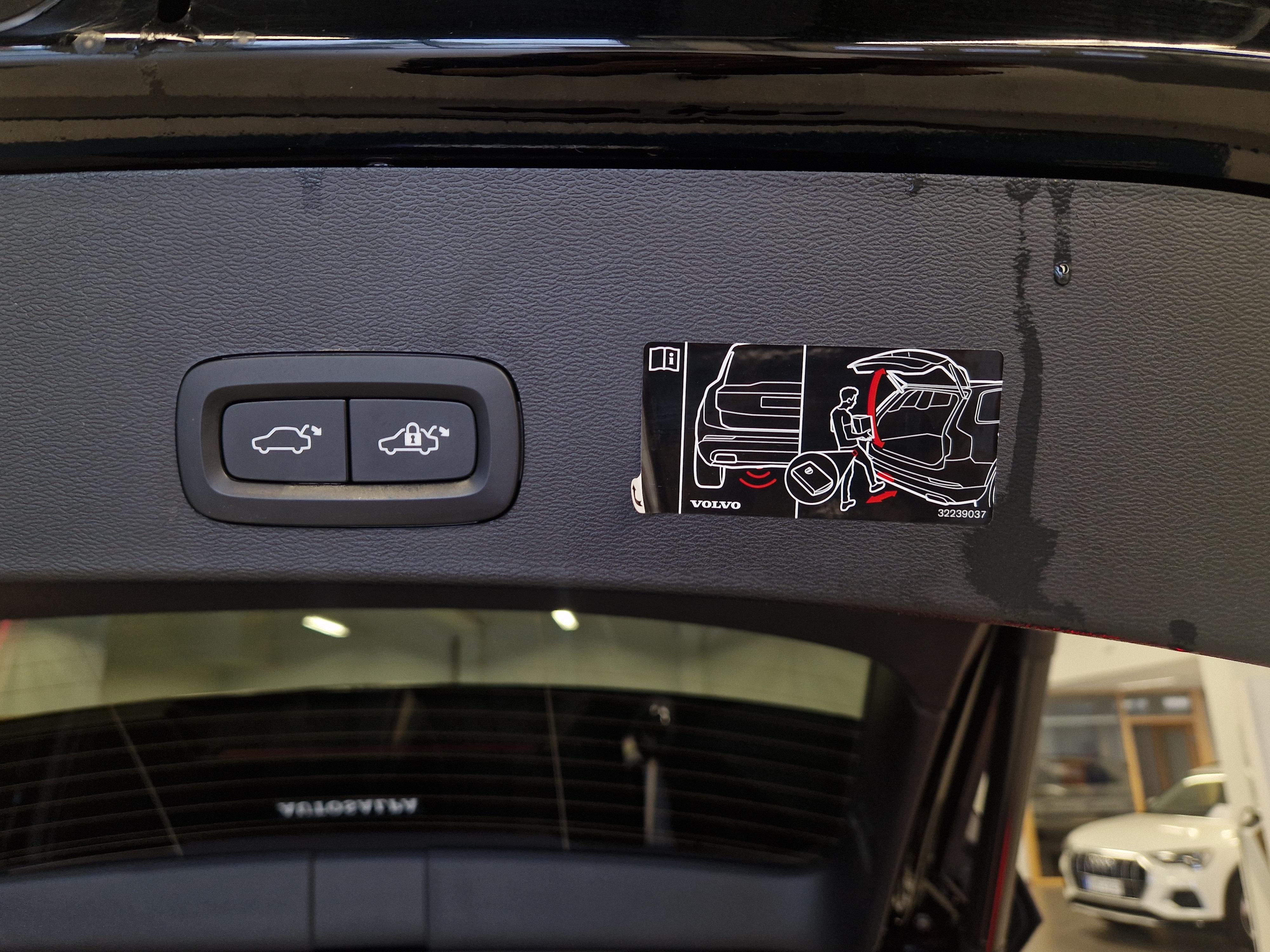 VOLVO XC40 2022