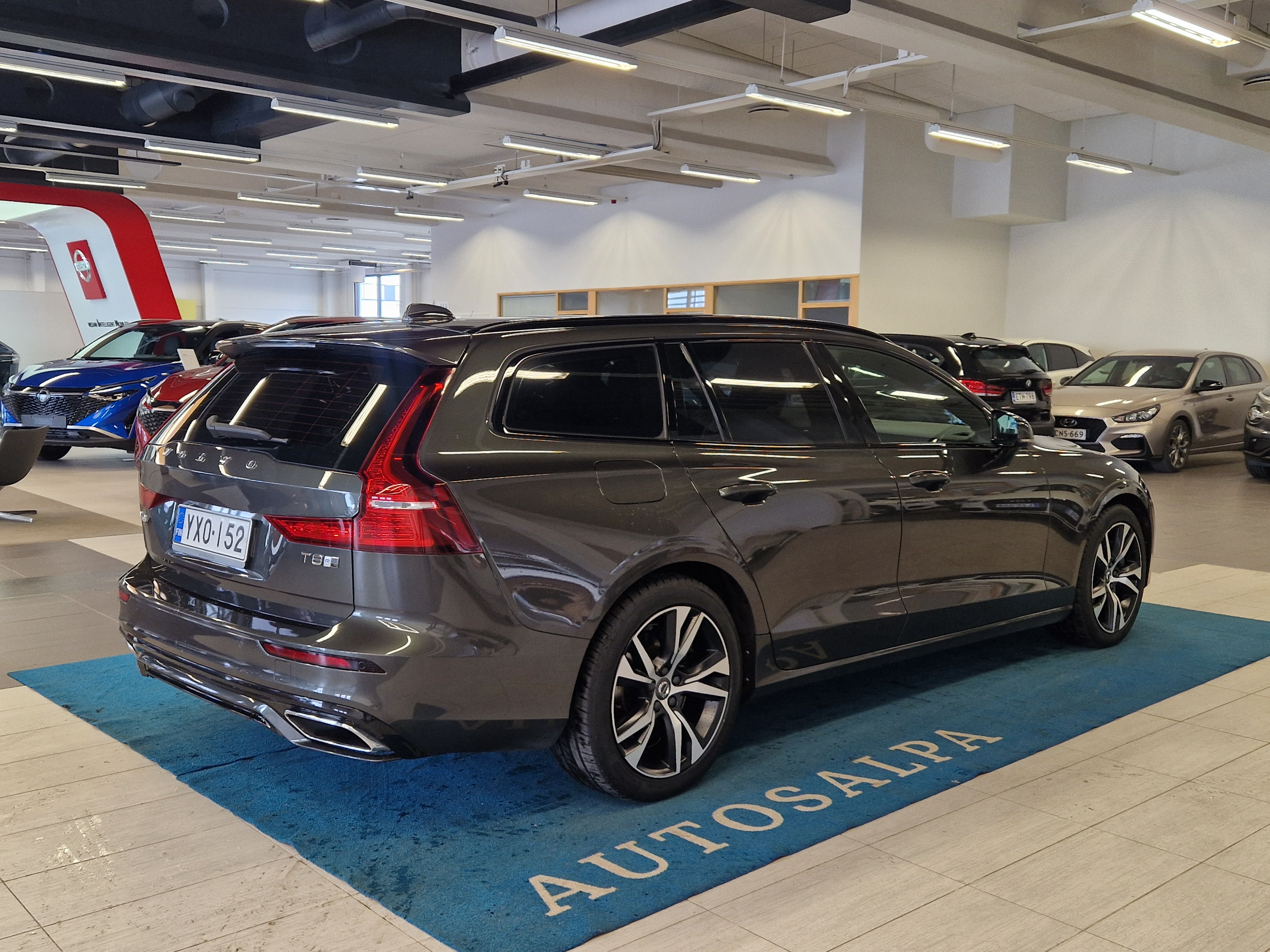 VOLVO V60 2019