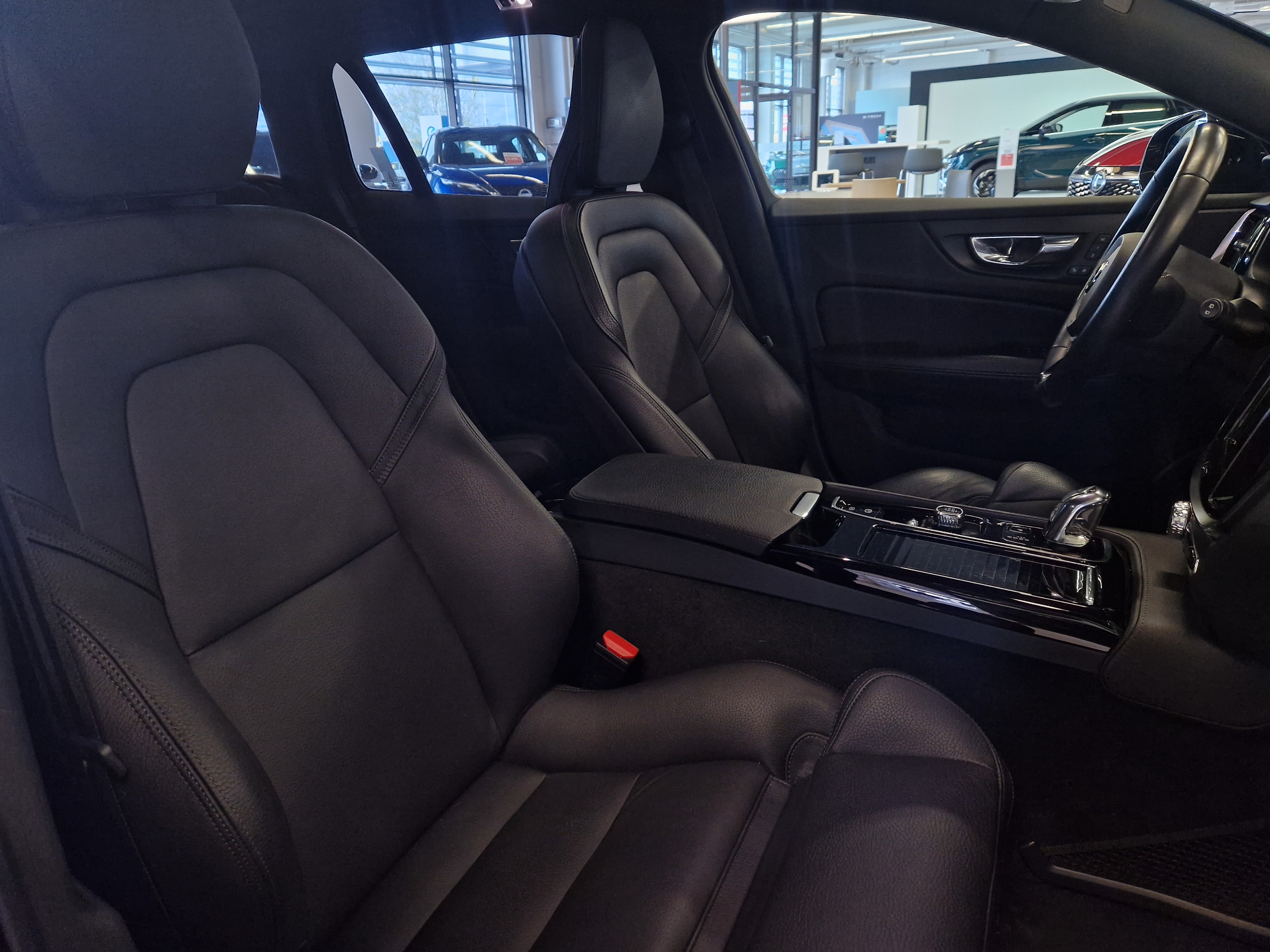 VOLVO V60 2019