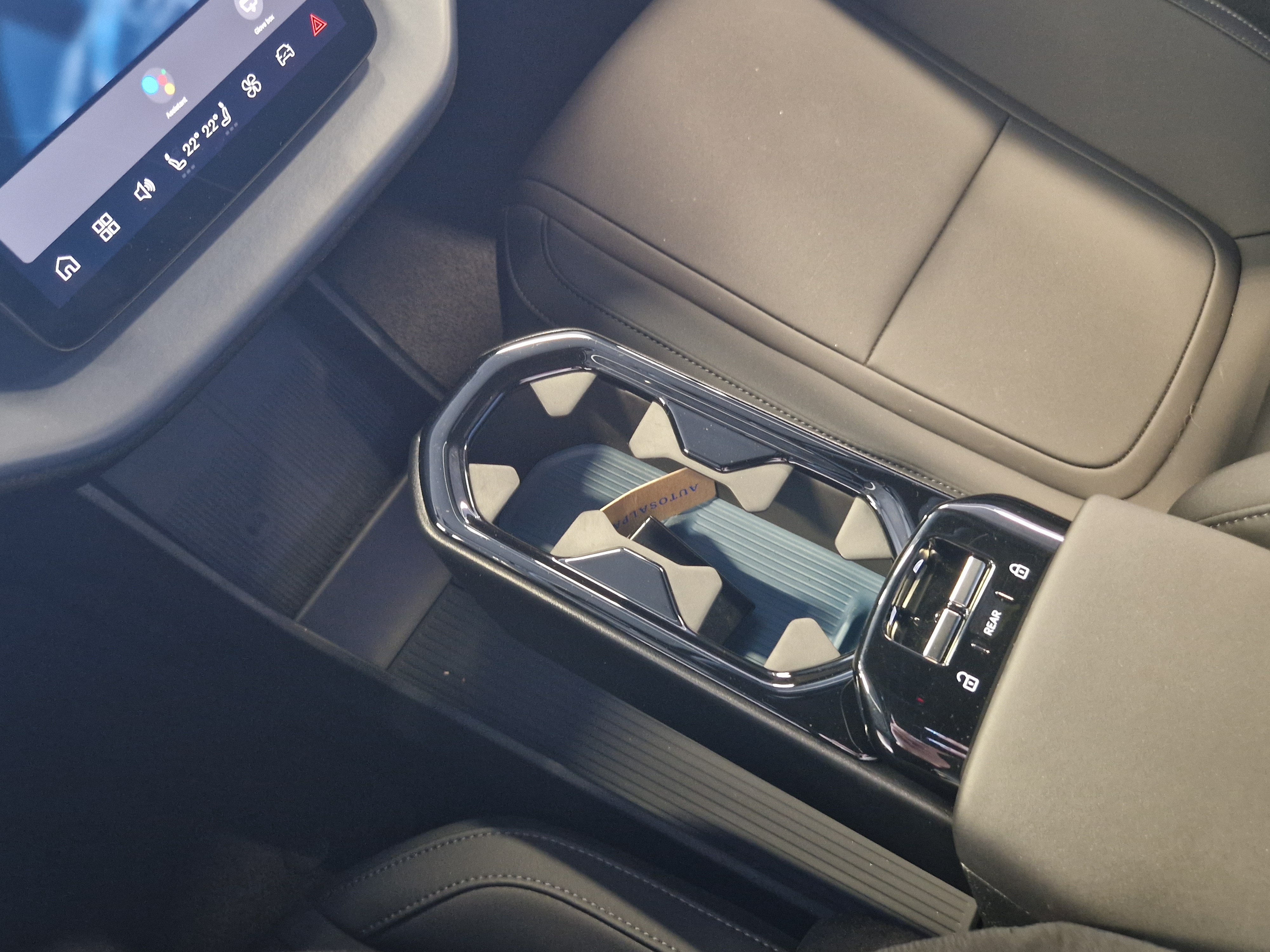 VOLVO EX30 2024