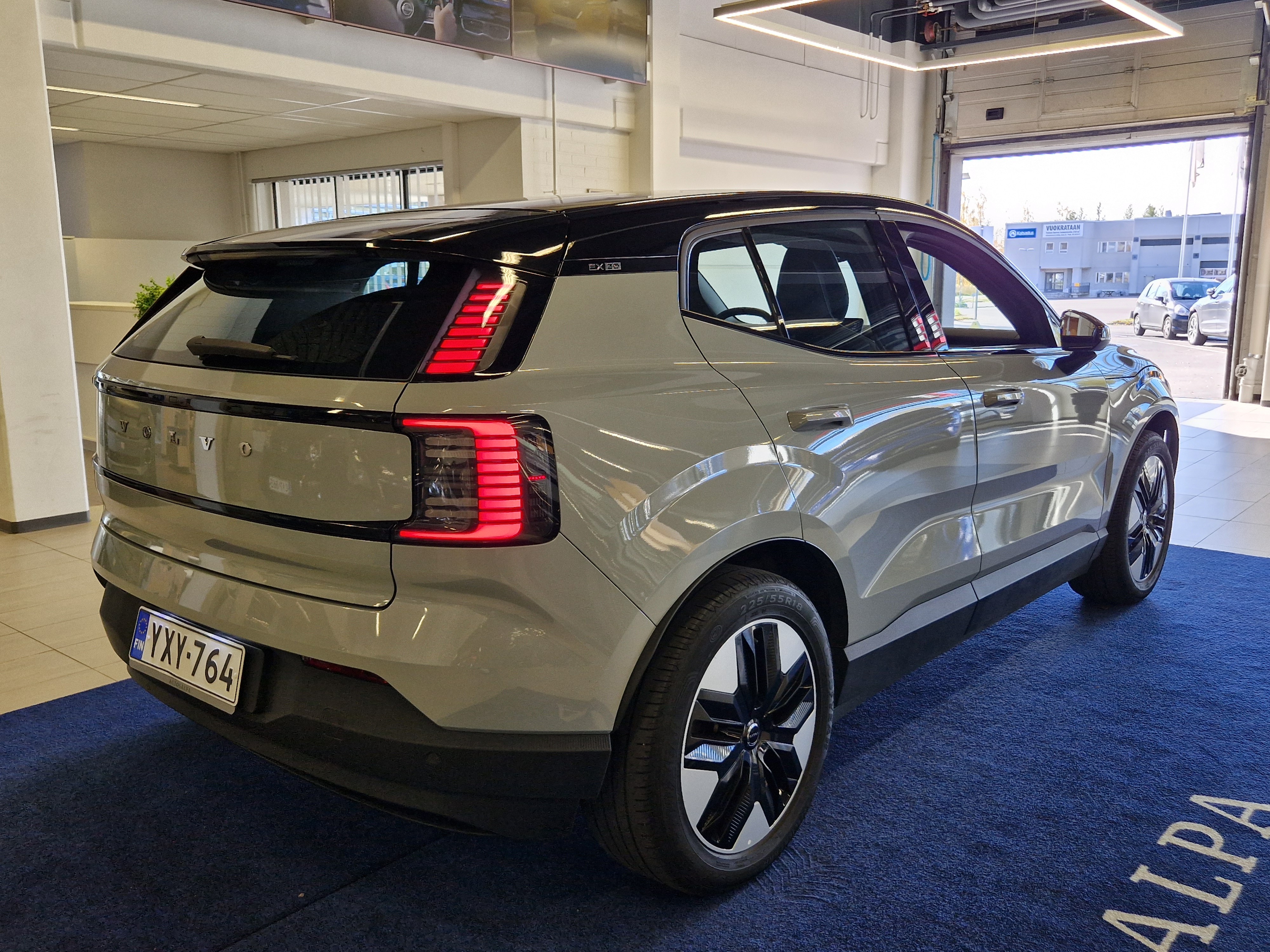 VOLVO EX30 2024