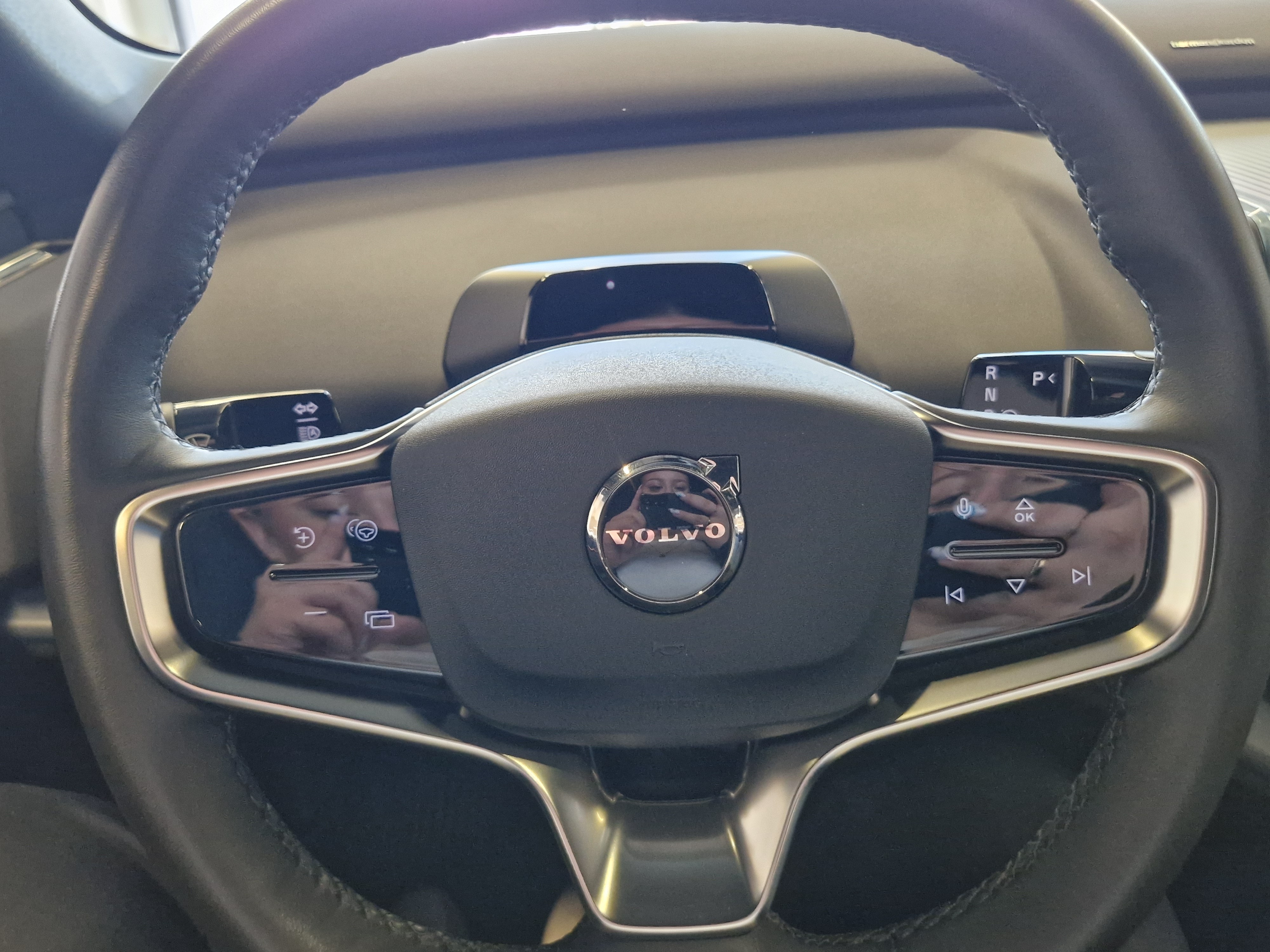 VOLVO EX30 2024