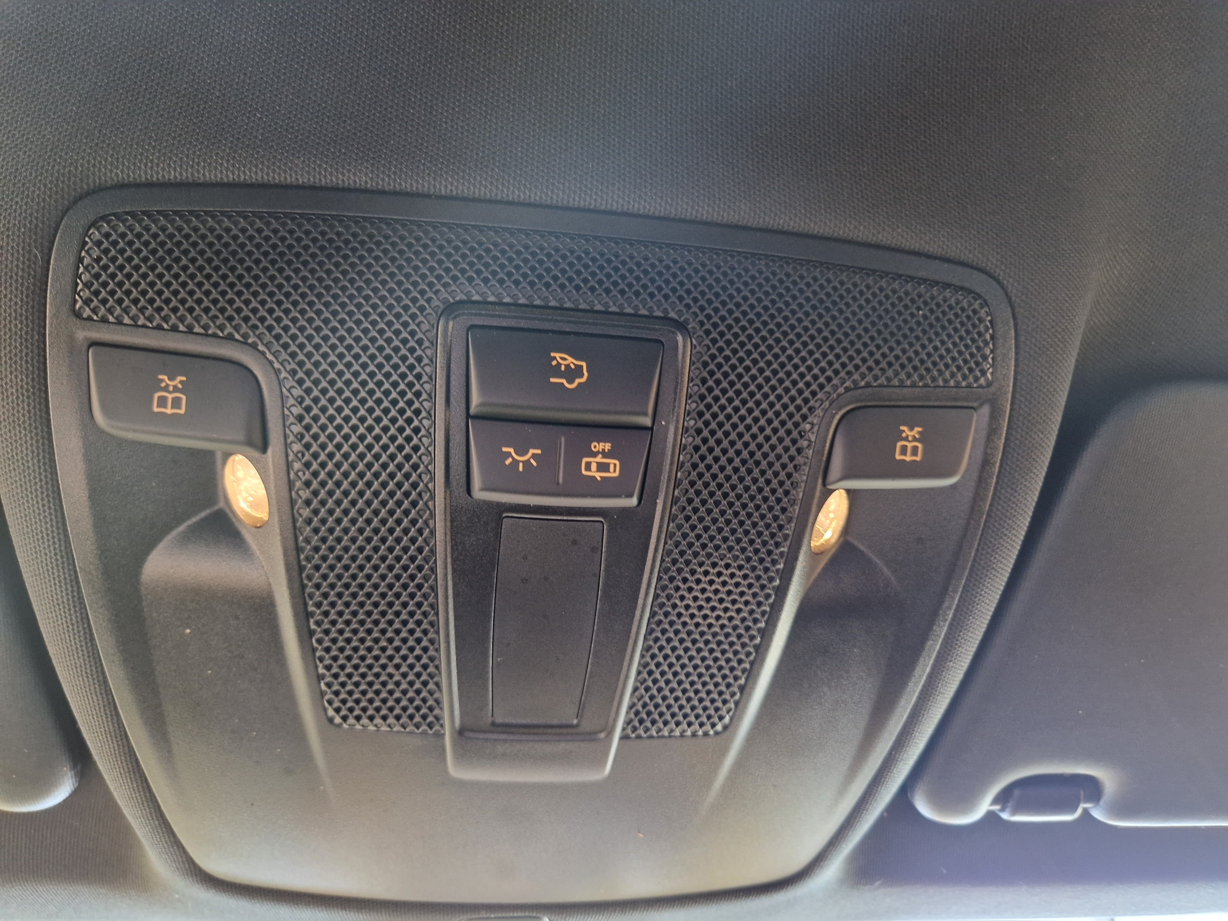 MERCEDES-BENZ CLA 2016