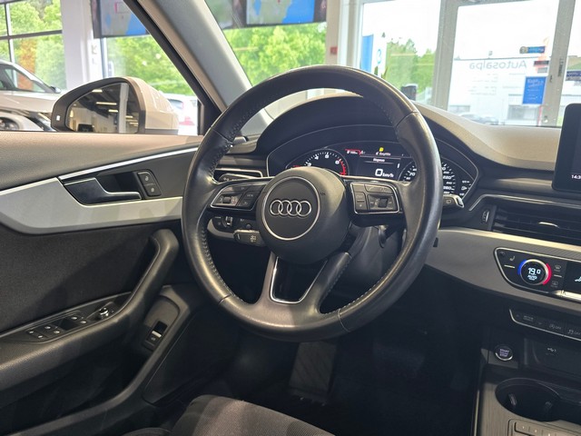 AUDI A4 2018