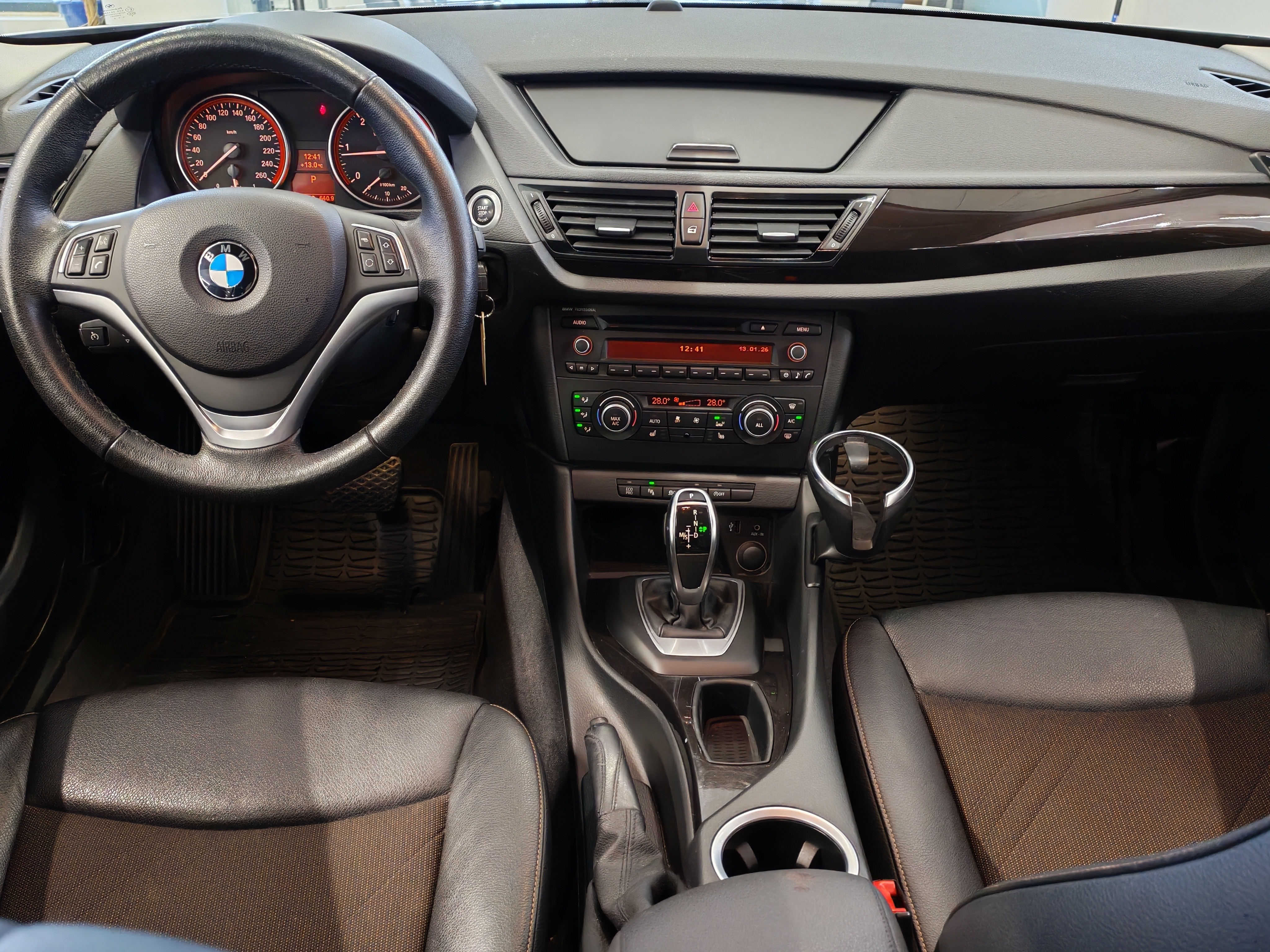 BMW X1 2012