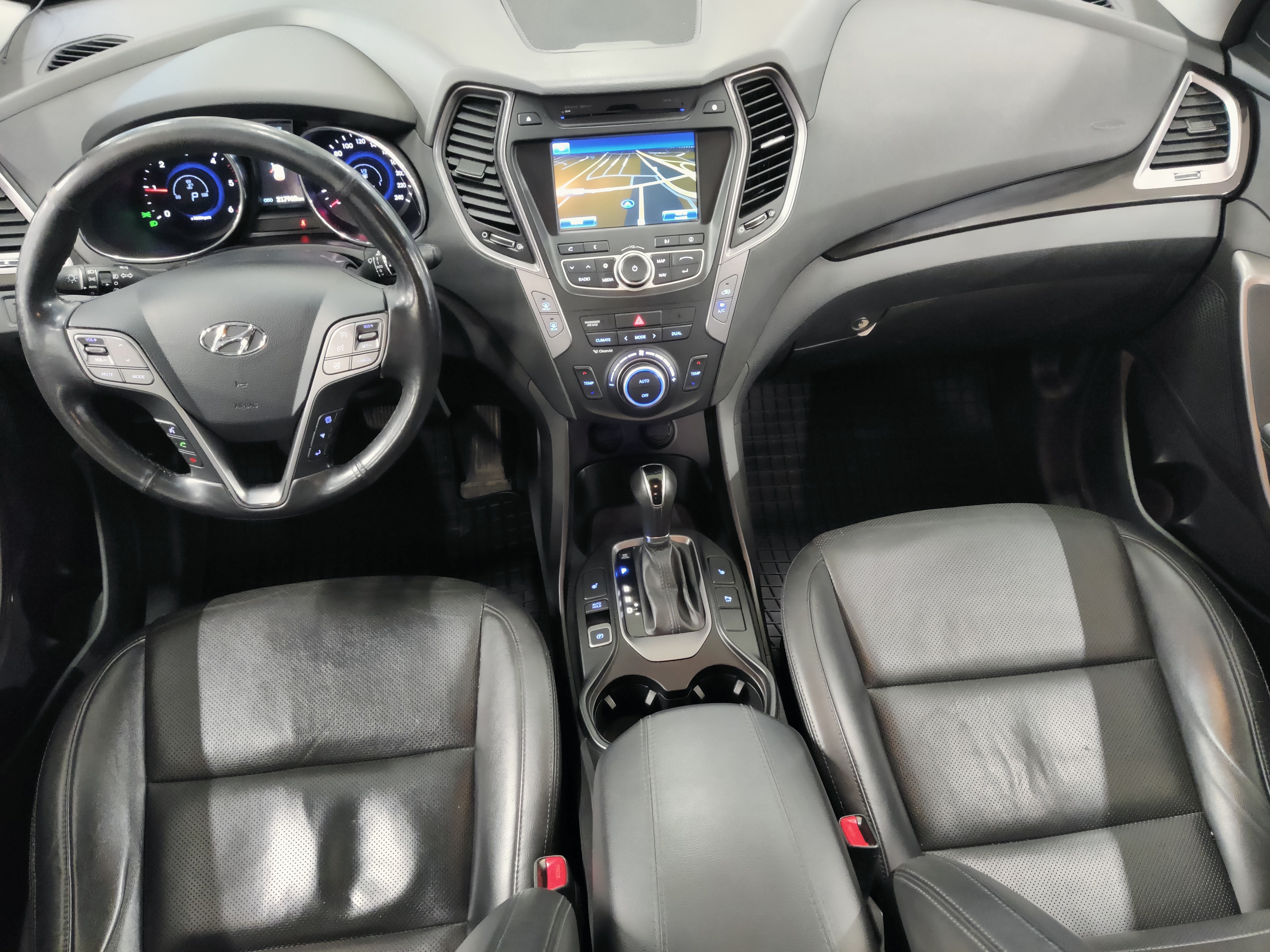 HYUNDAI Santa Fe 2016