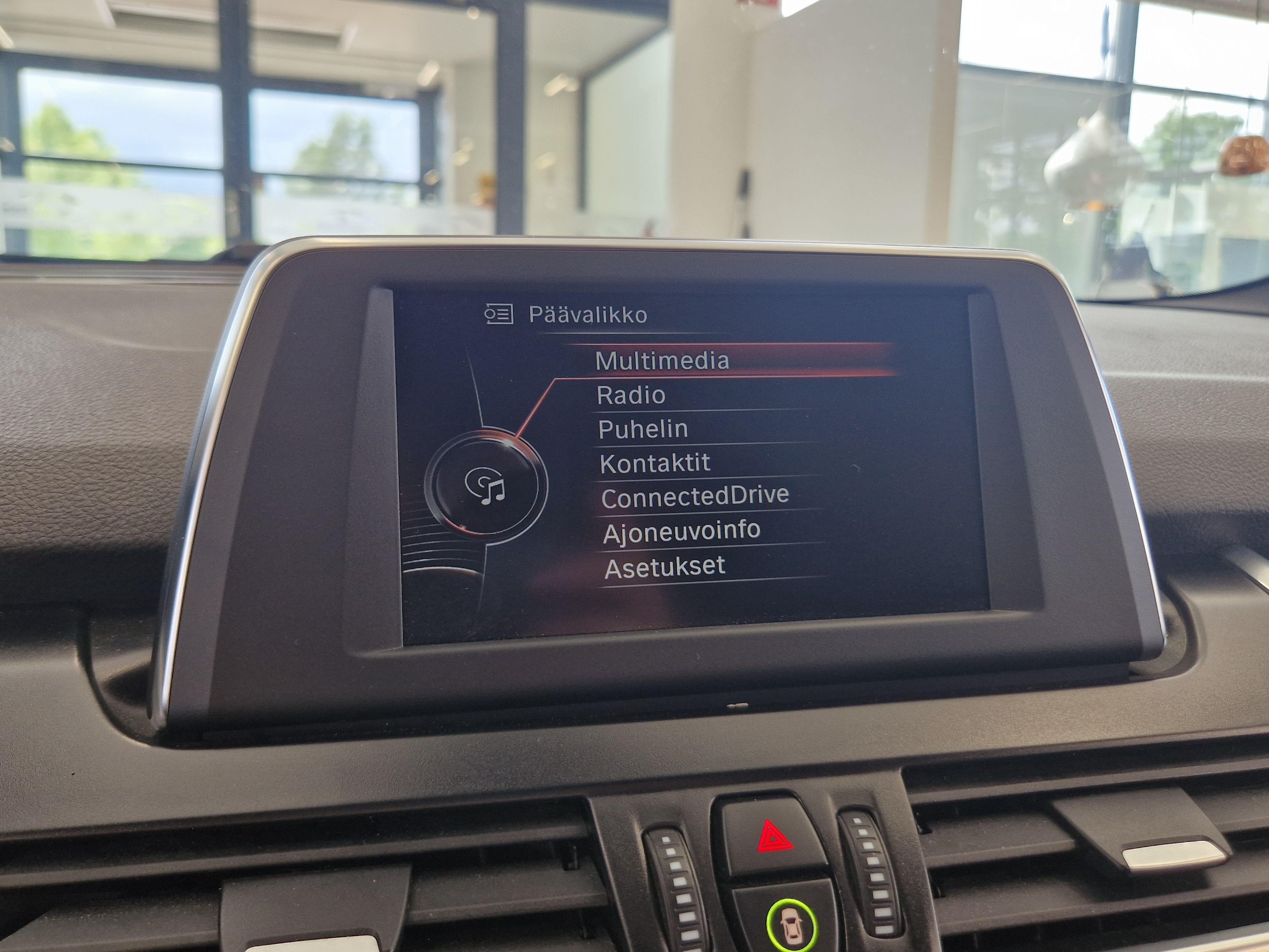 BMW 220 2016