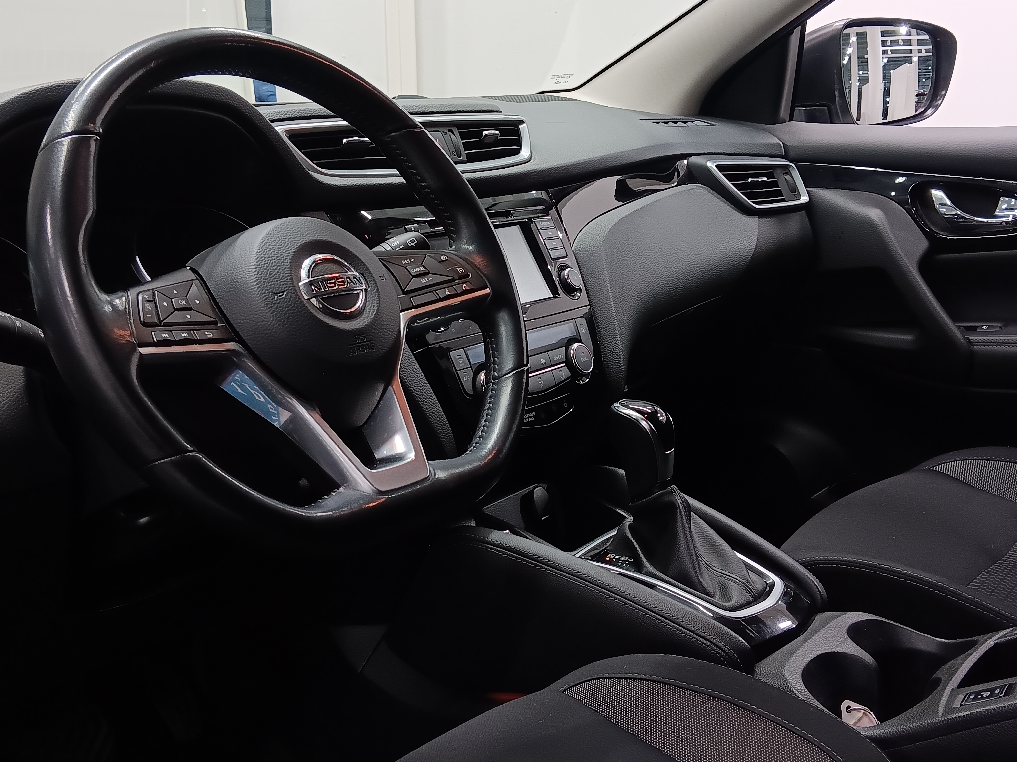 NISSAN Qashqai 2019