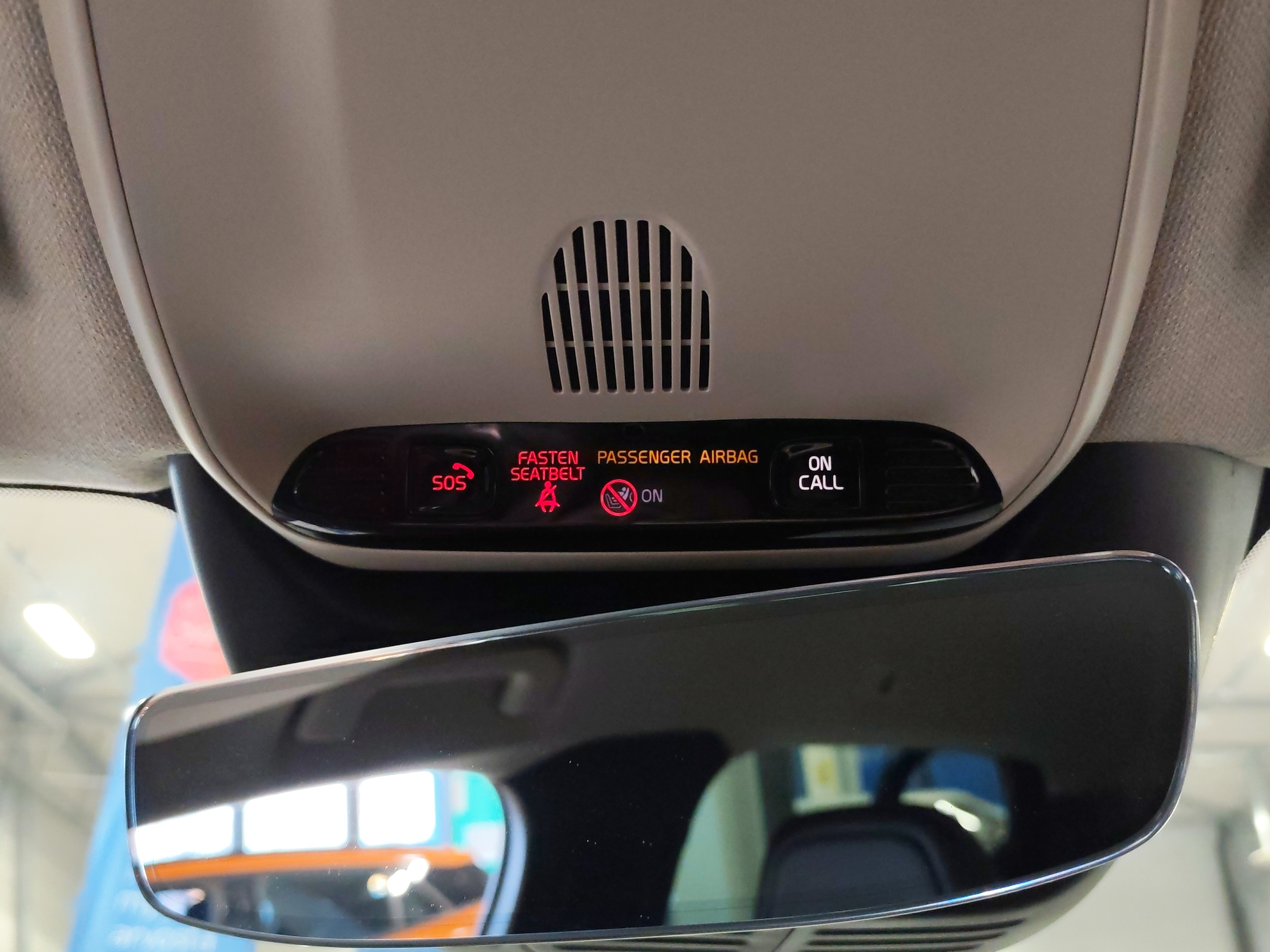 VOLVO XC40 2020