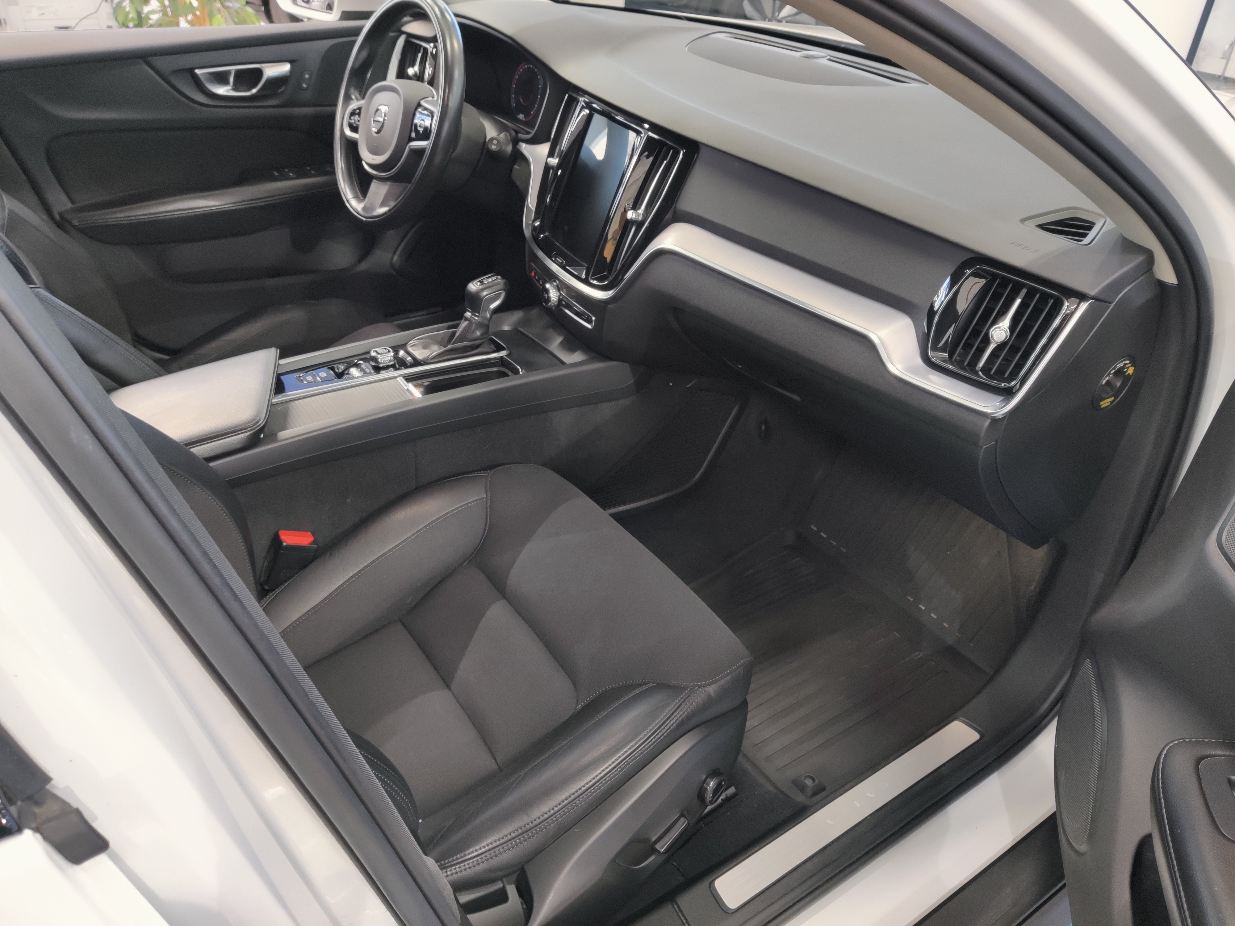 VOLVO V60 Cross Country 2020