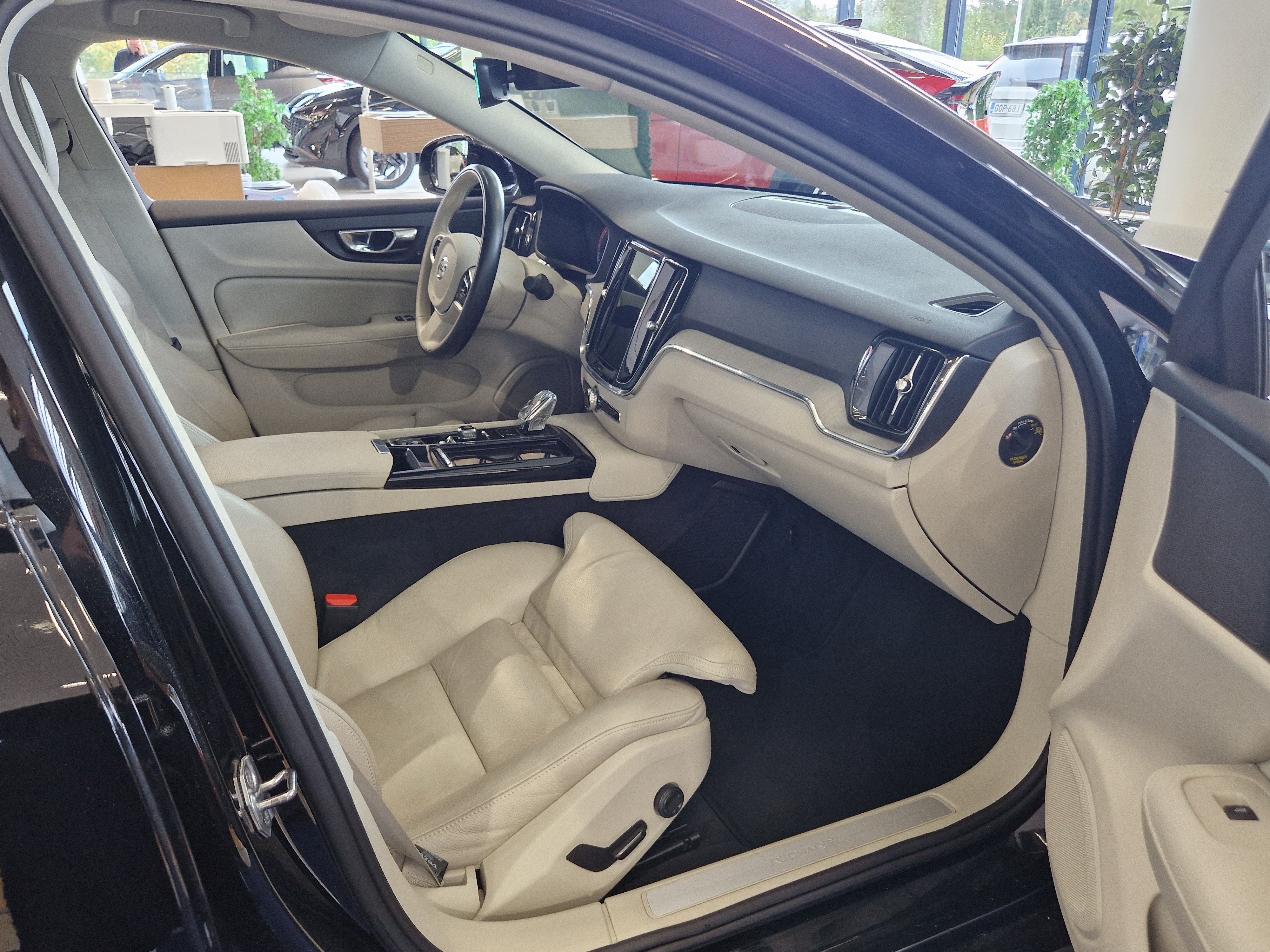 VOLVO S60 2021