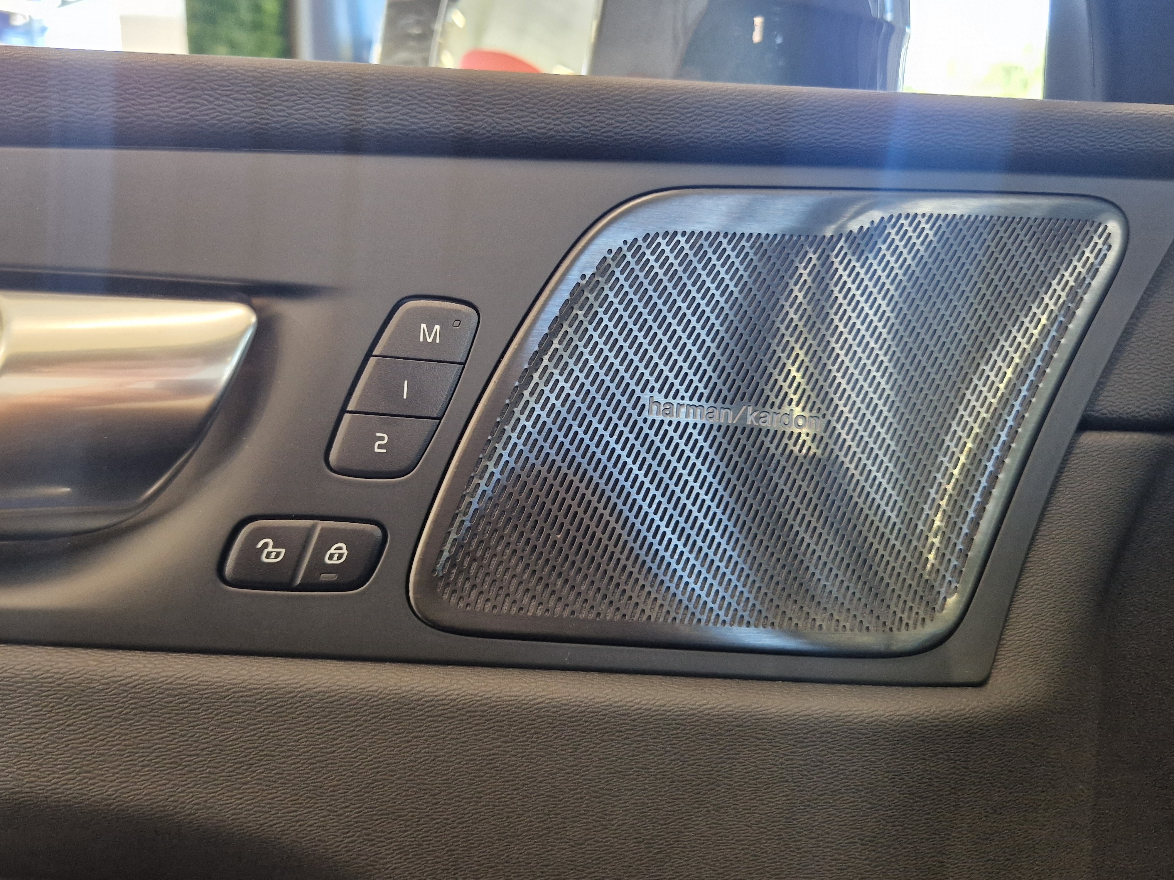 VOLVO XC60 2026