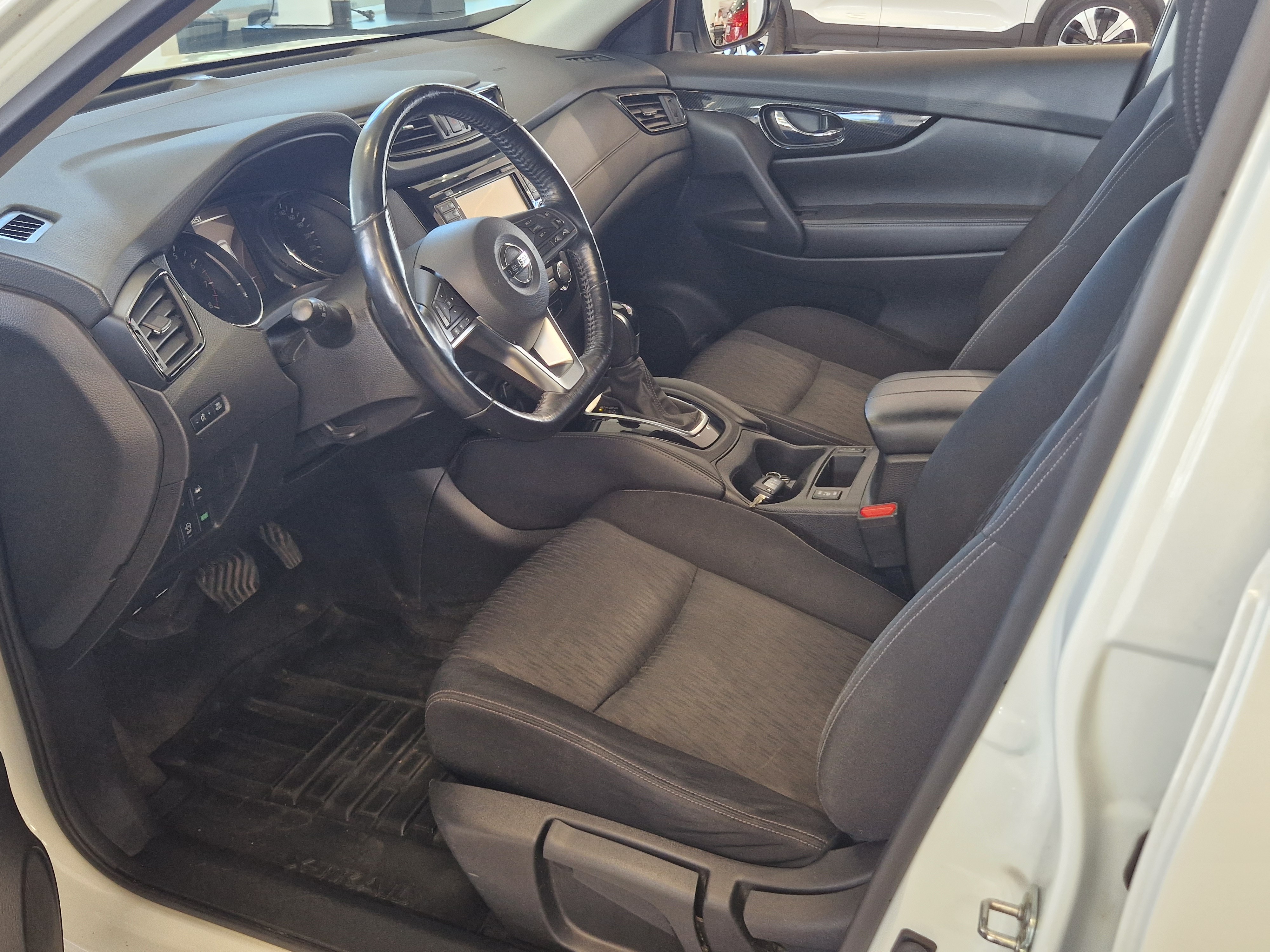 NISSAN X-Trail 2019