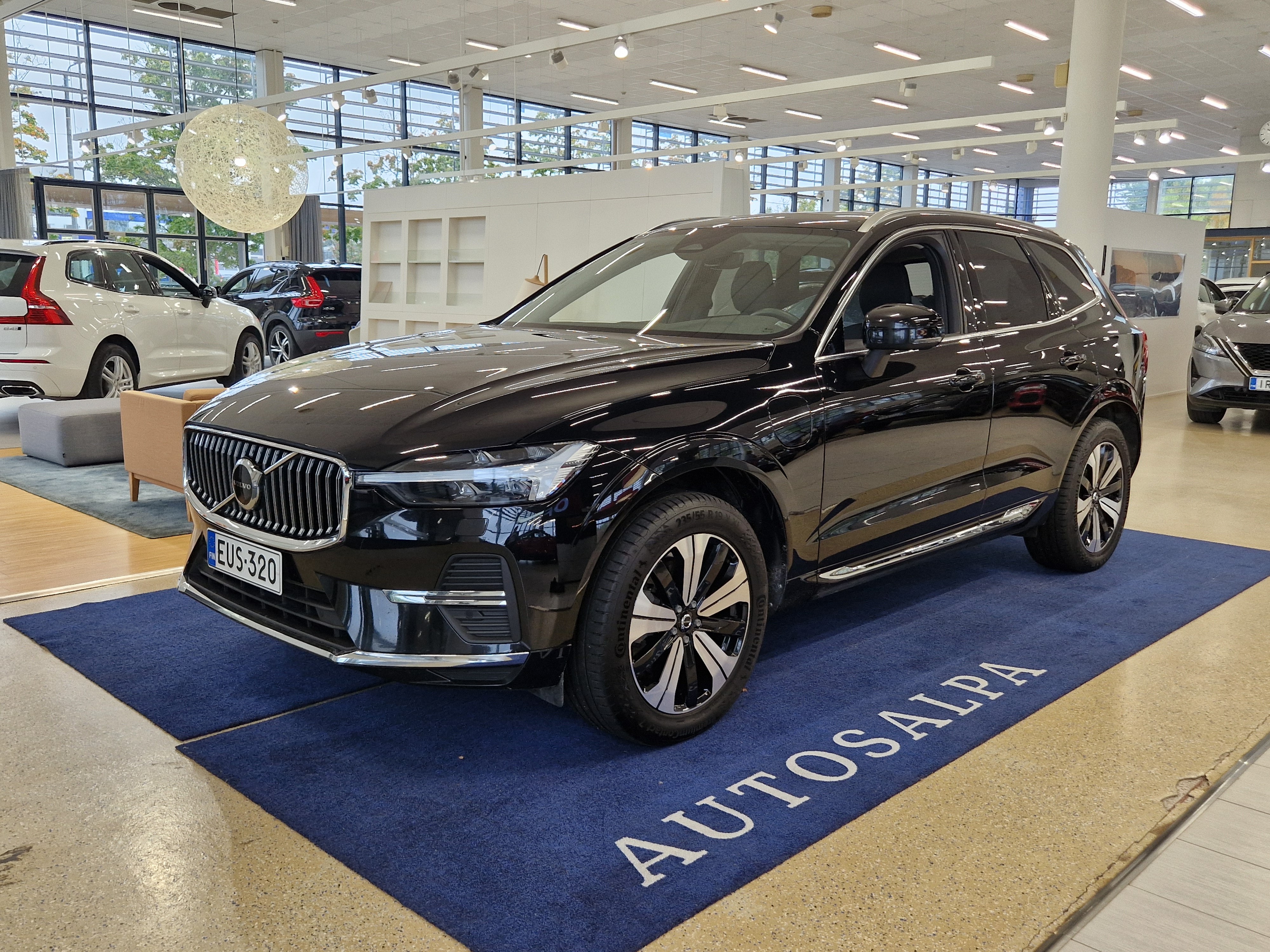VOLVO XC60 2024