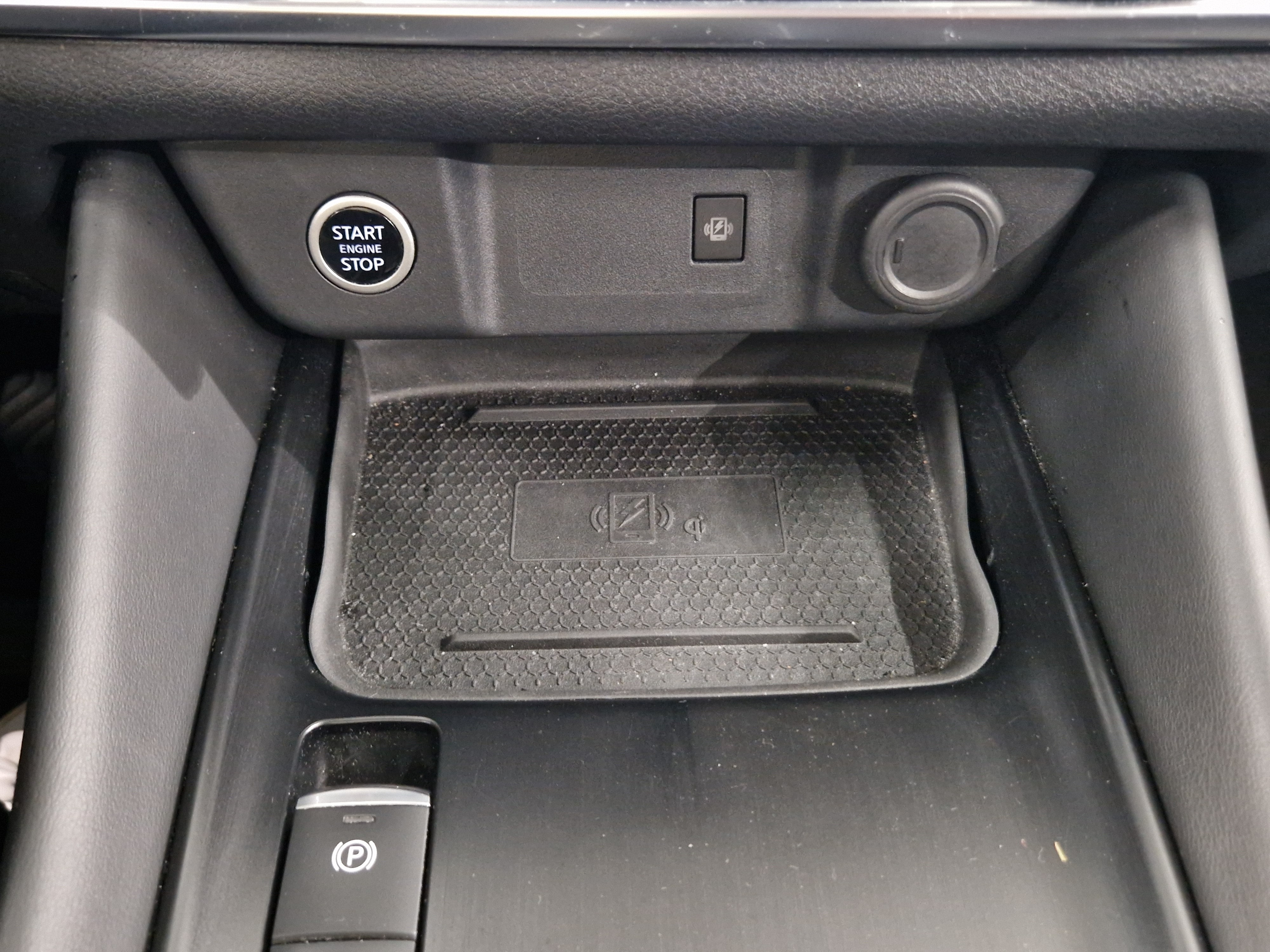 NISSAN Qashqai 2023