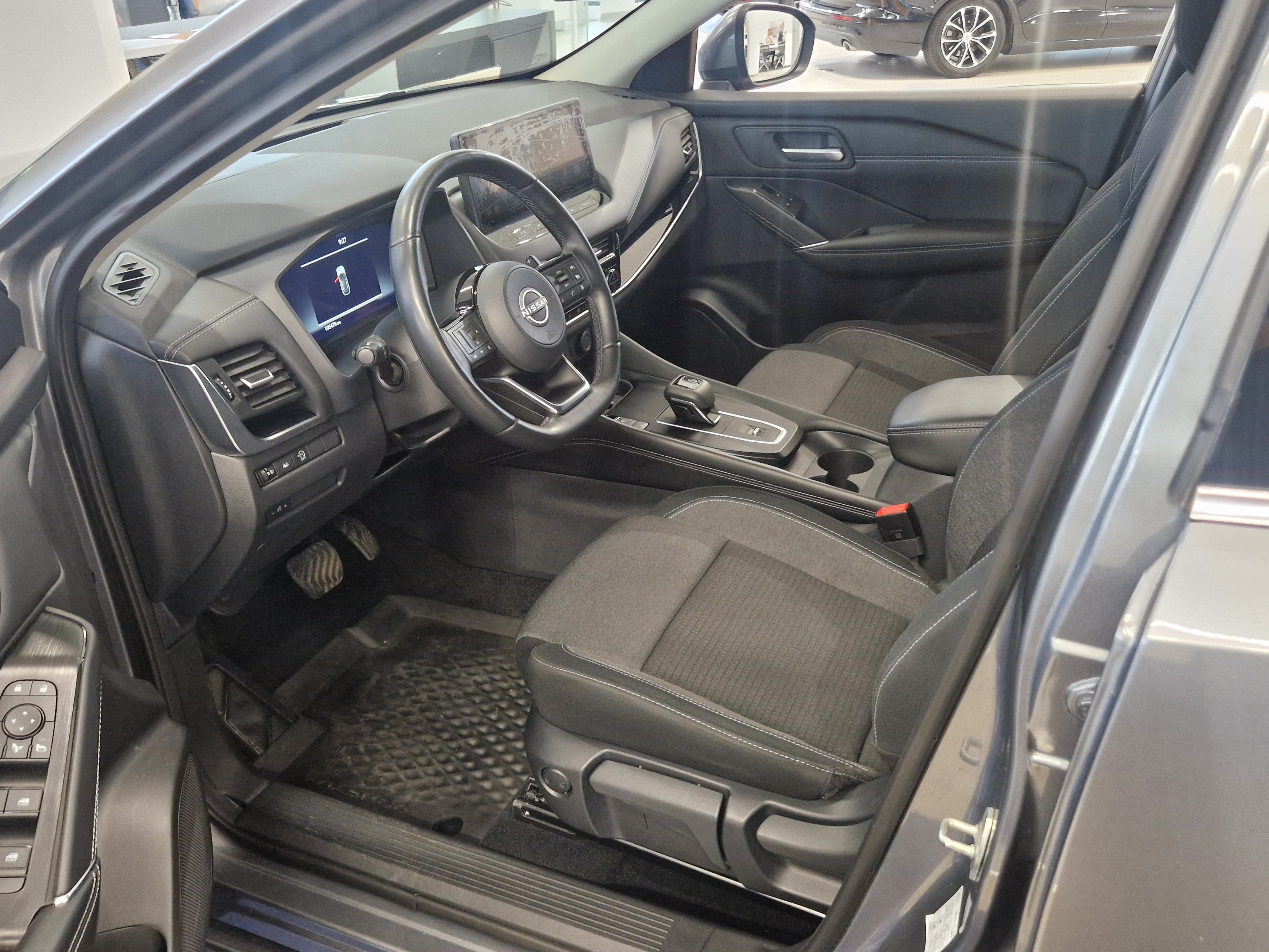 NISSAN Qashqai 2023