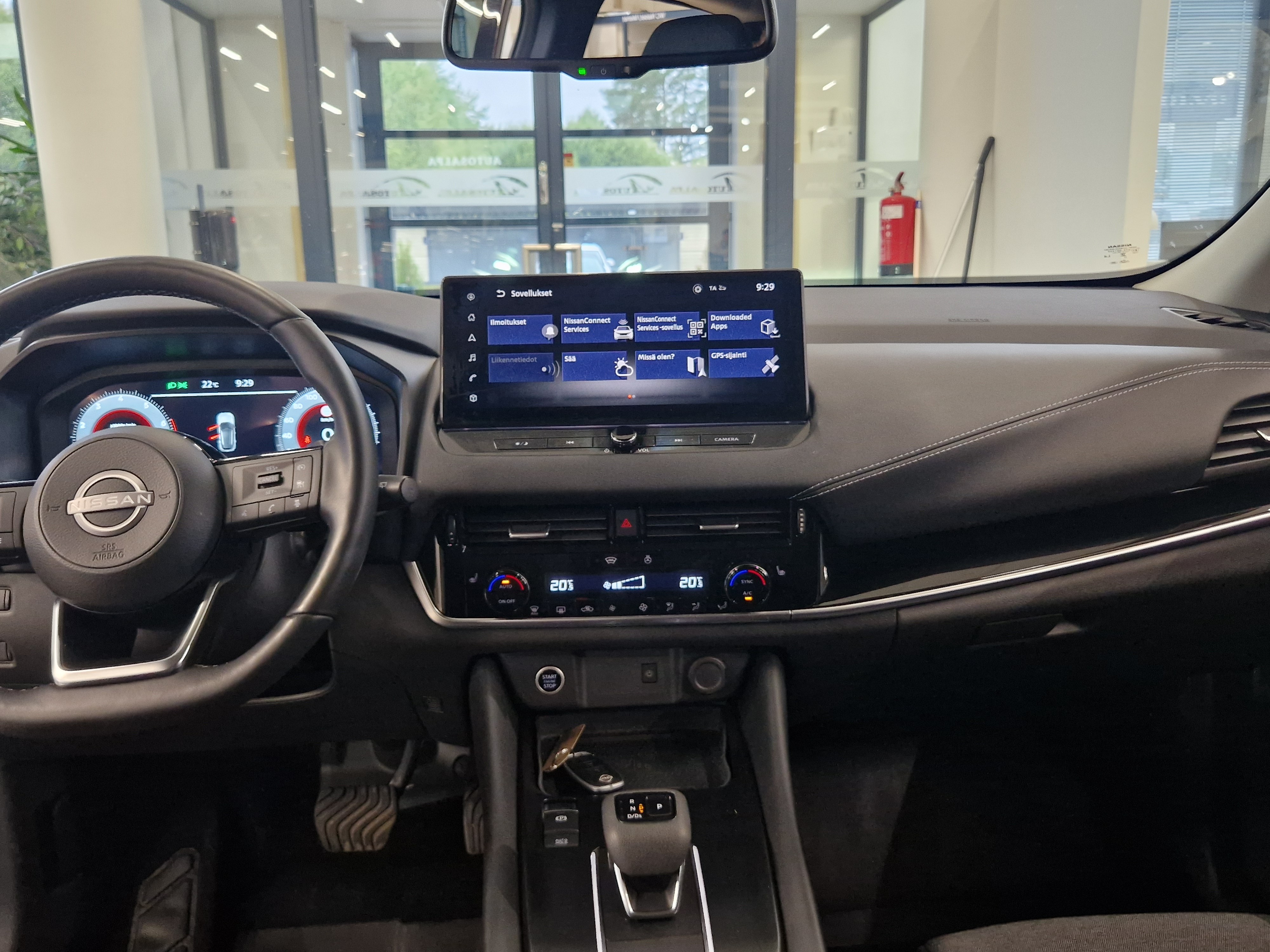 NISSAN Qashqai 2023