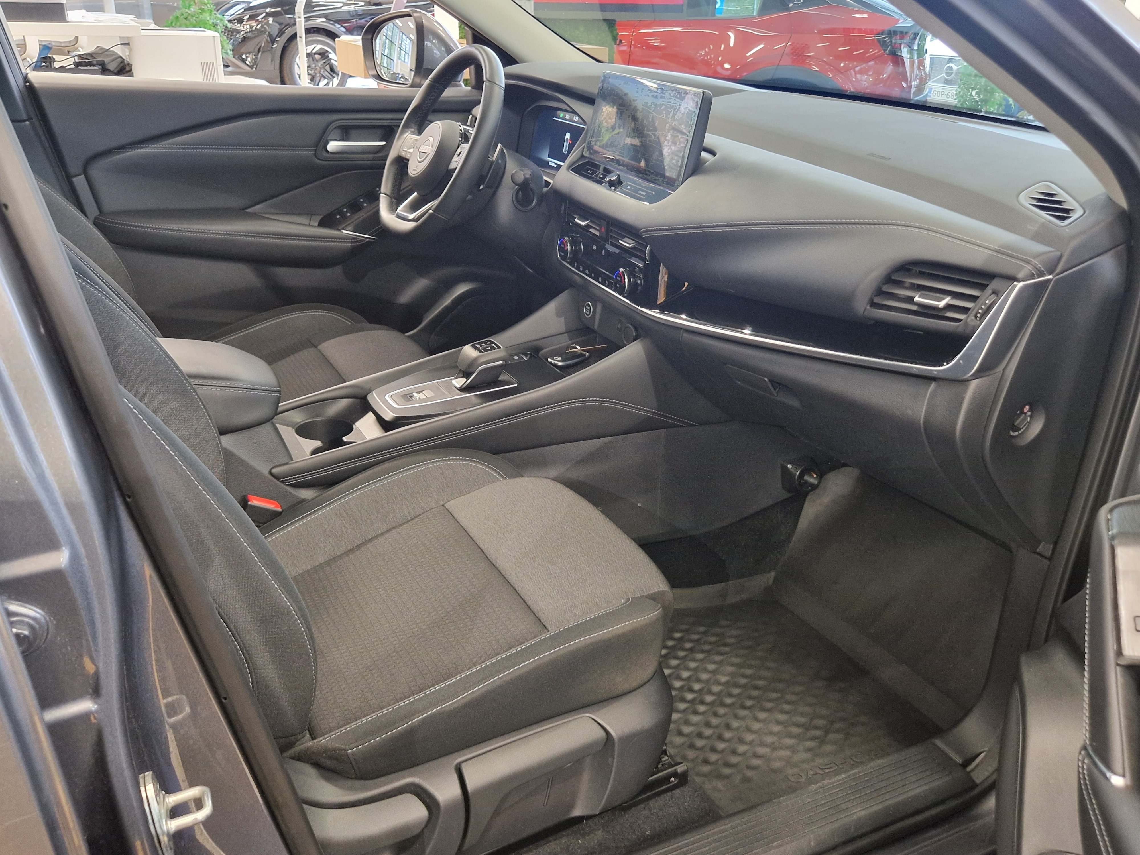 NISSAN Qashqai 2023