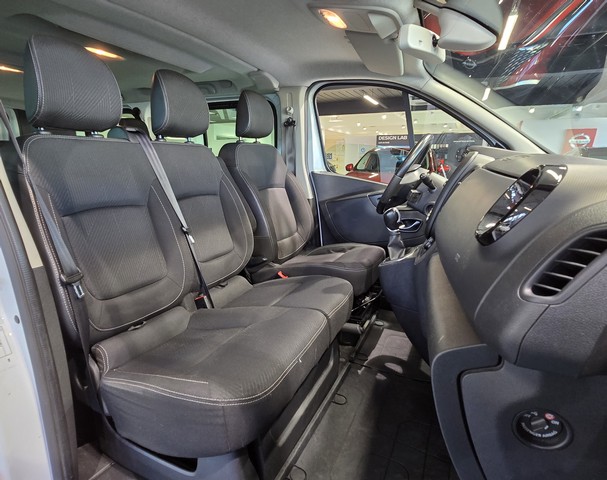 RENAULT Trafic Passenger 2020