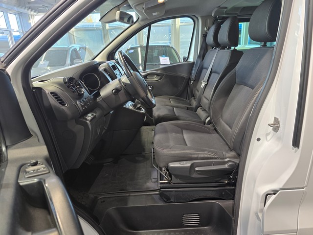 RENAULT Trafic Passenger 2020