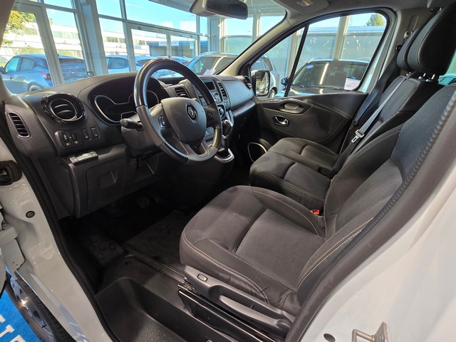 RENAULT Trafic Passenger 2020