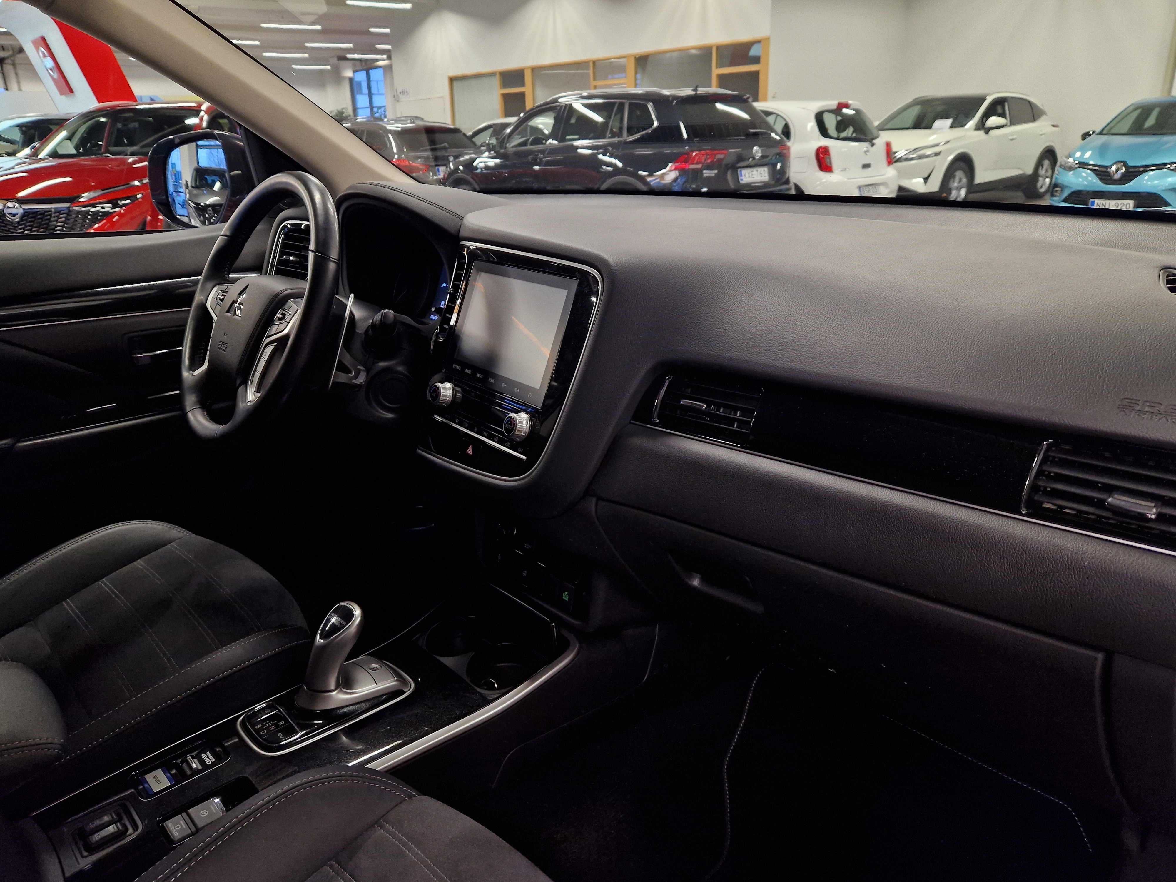 MITSUBISHI Outlander PHEV 2020