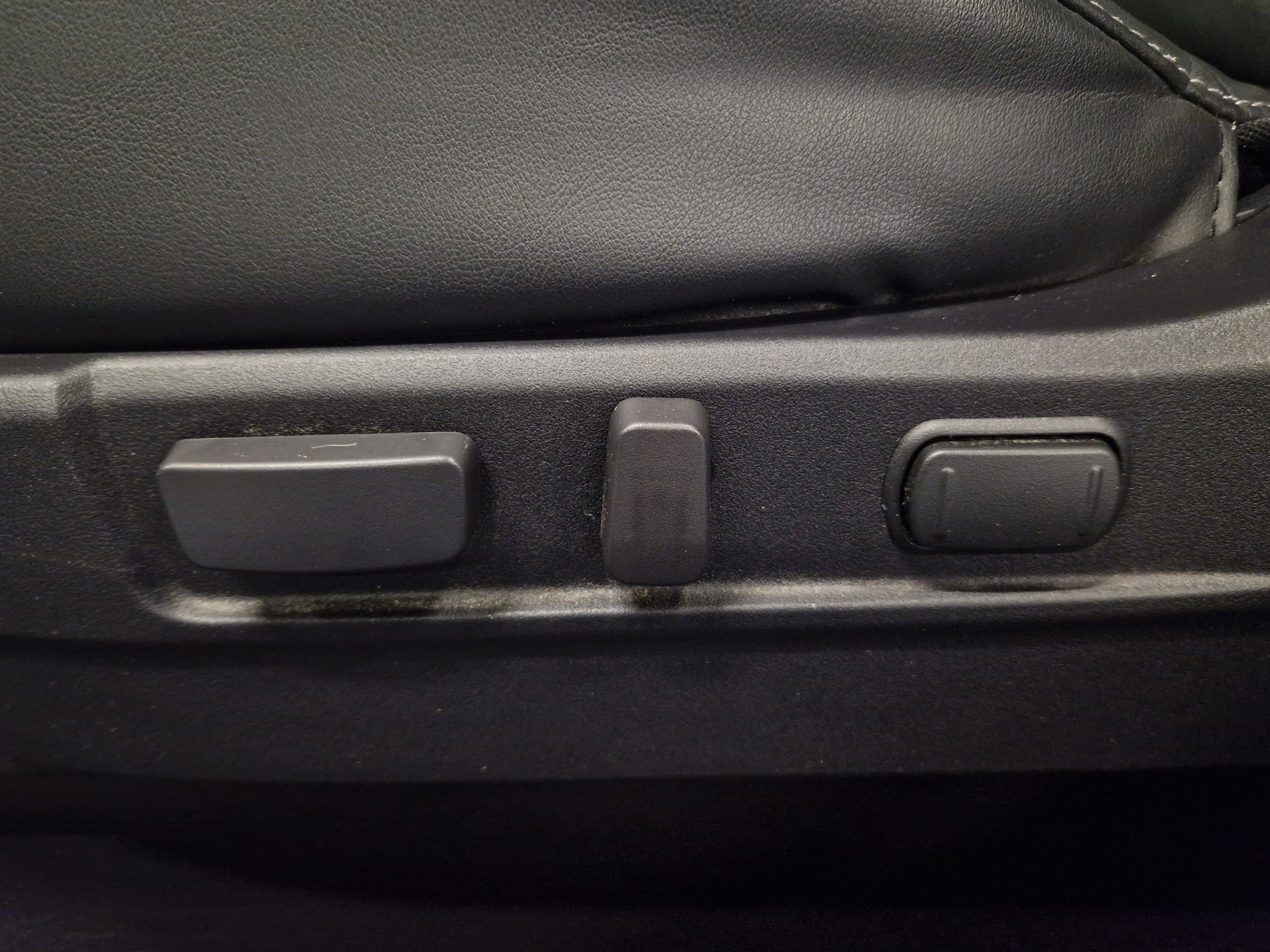 MITSUBISHI Outlander PHEV 2020