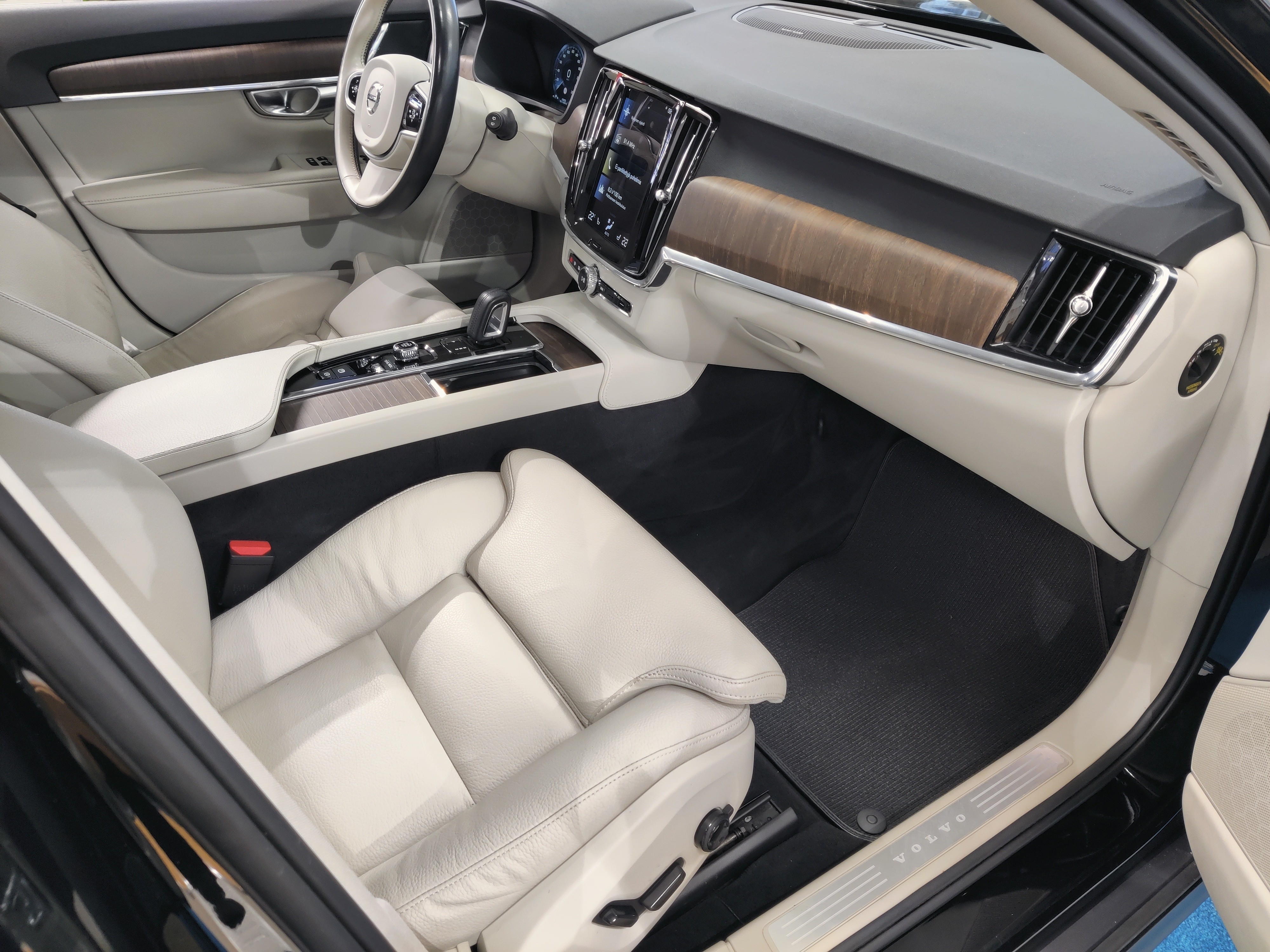 VOLVO V90 Cross Country 2021