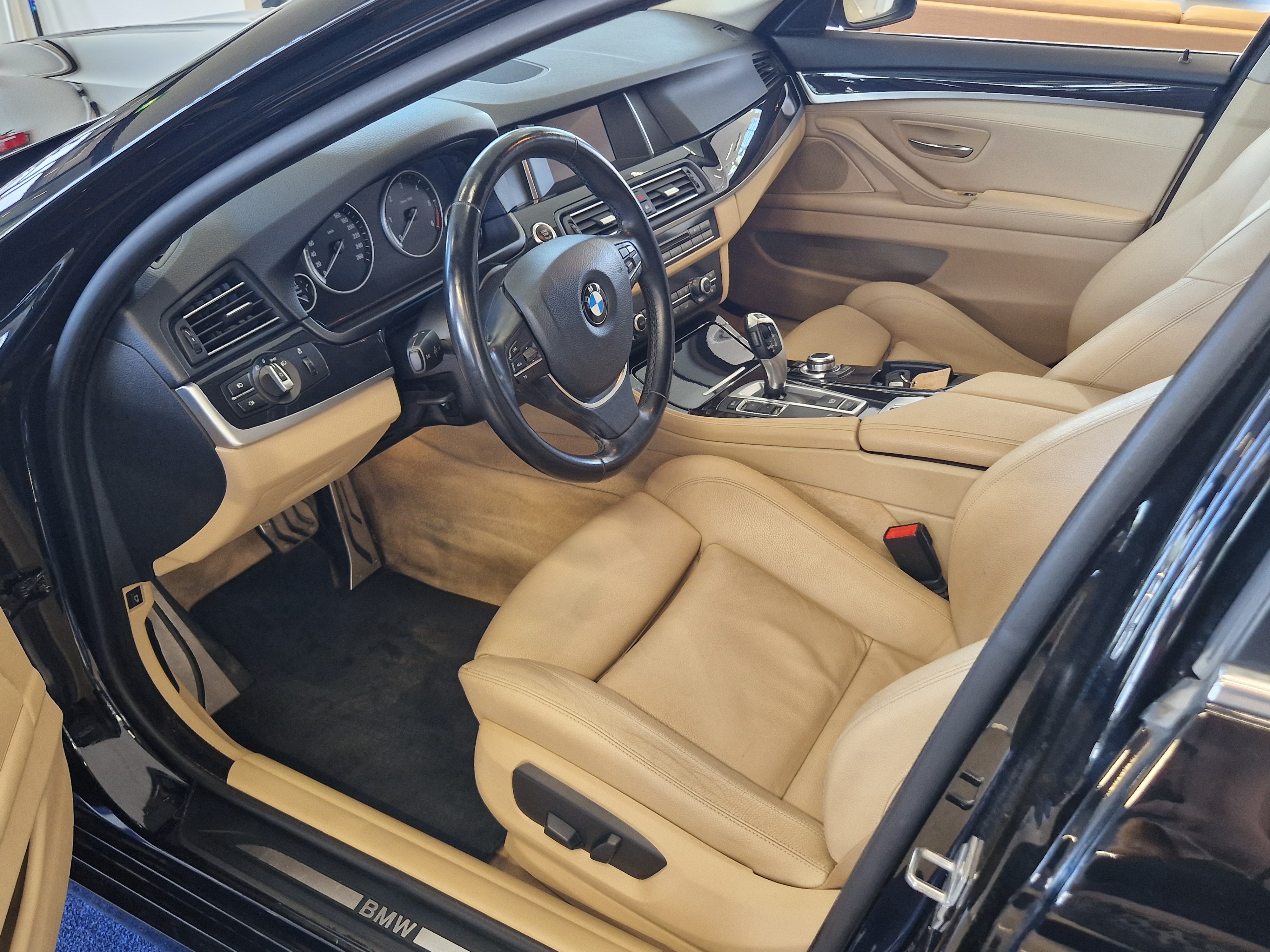 BMW 518 2016