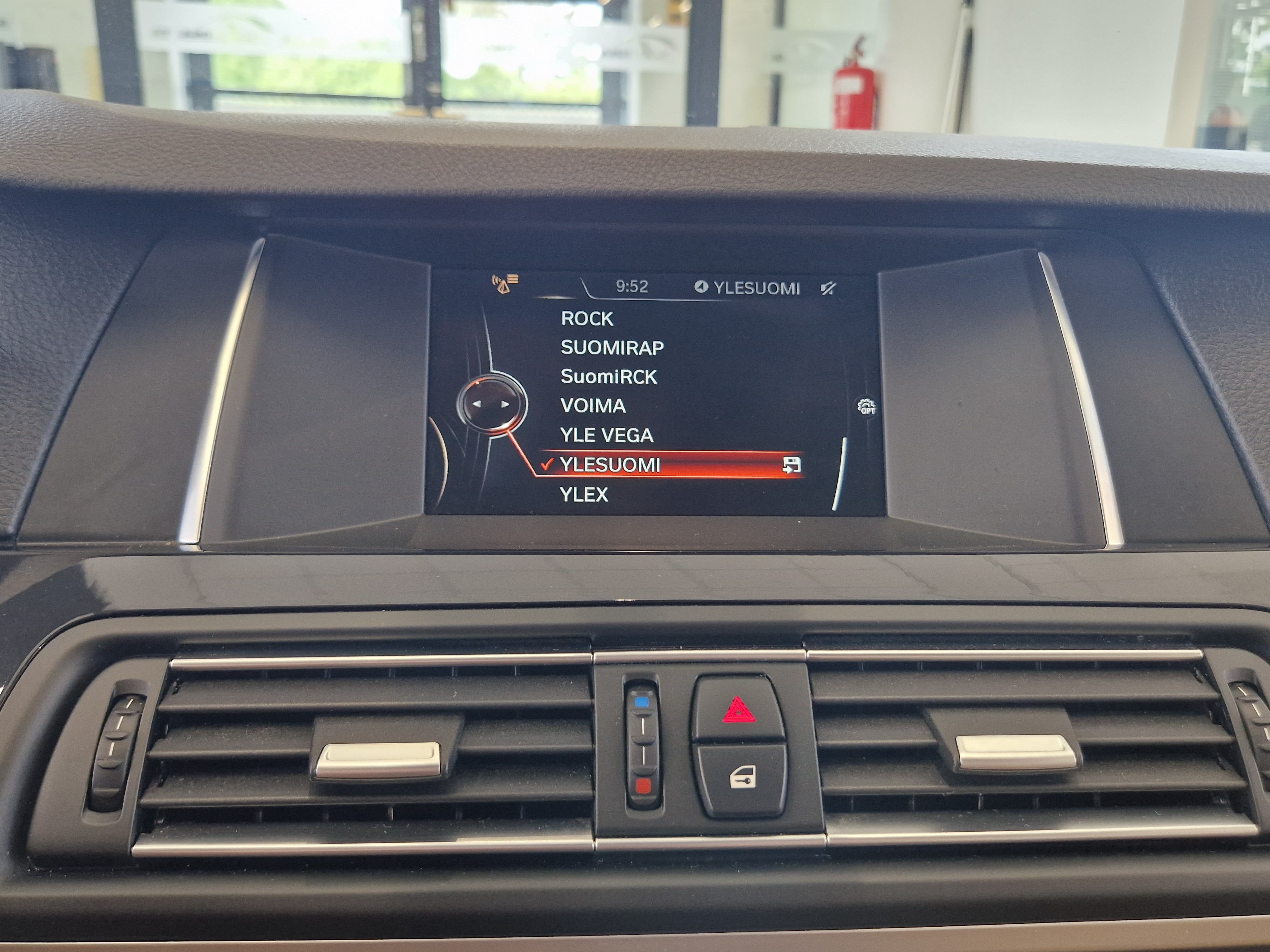 BMW 518 2016