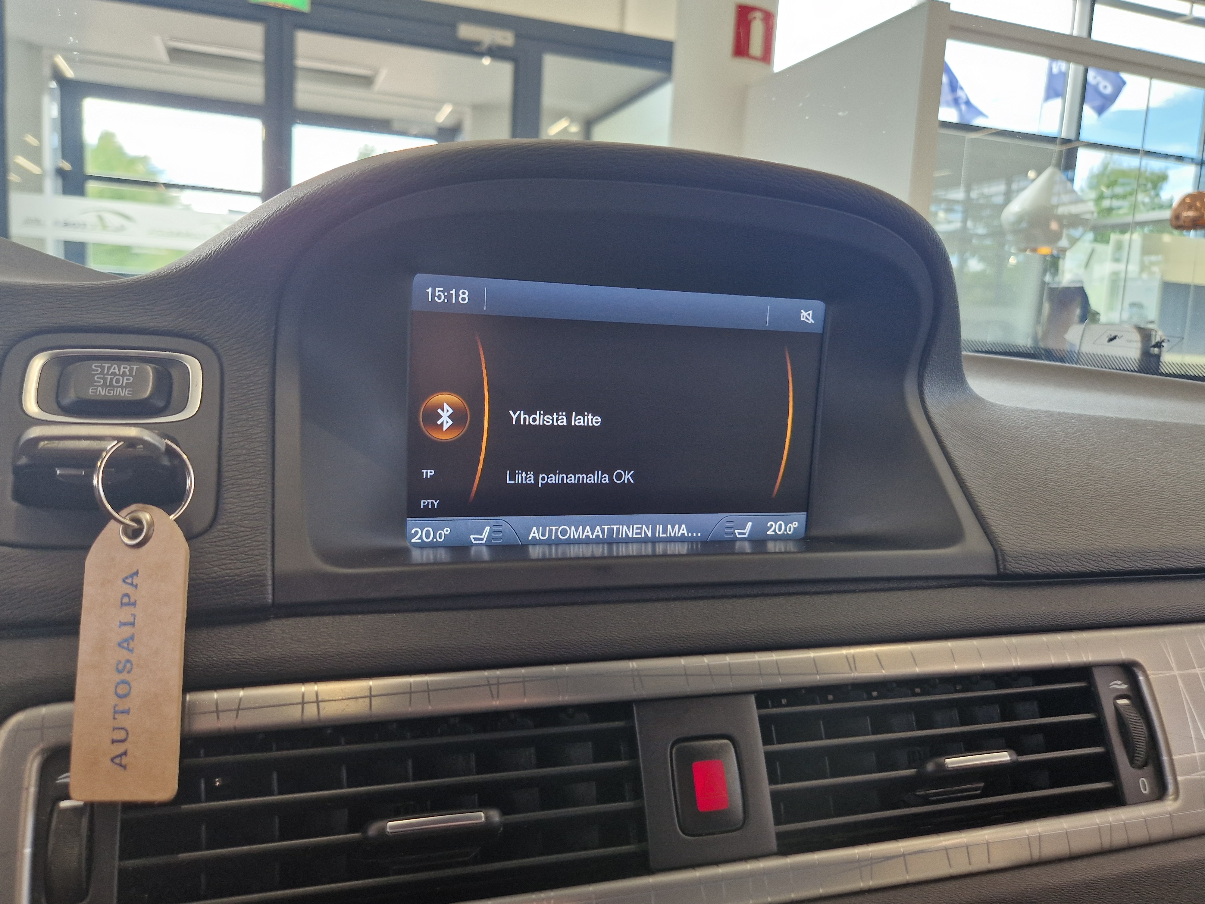 VOLVO XC70 2014