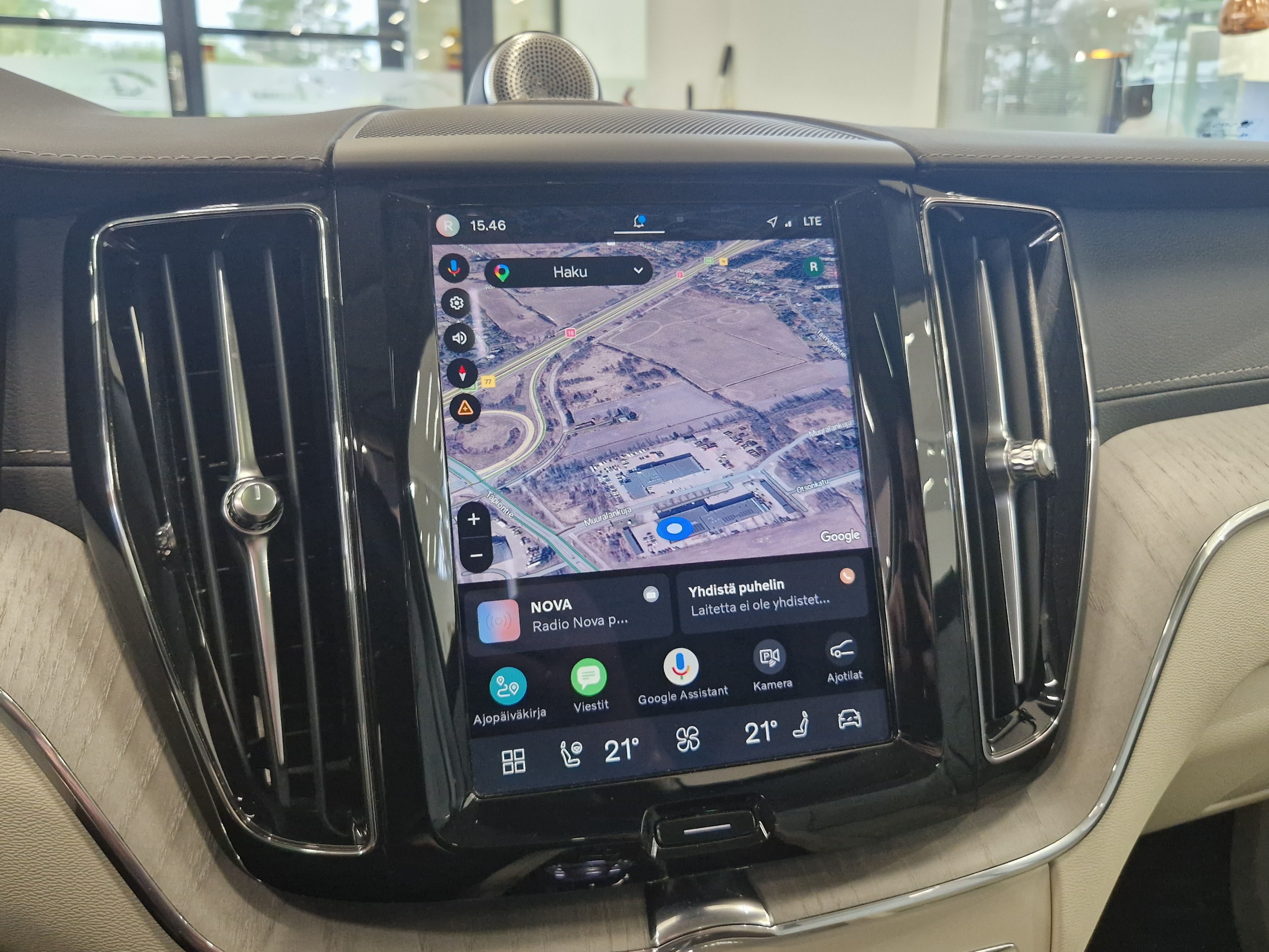 VOLVO XC60 2024