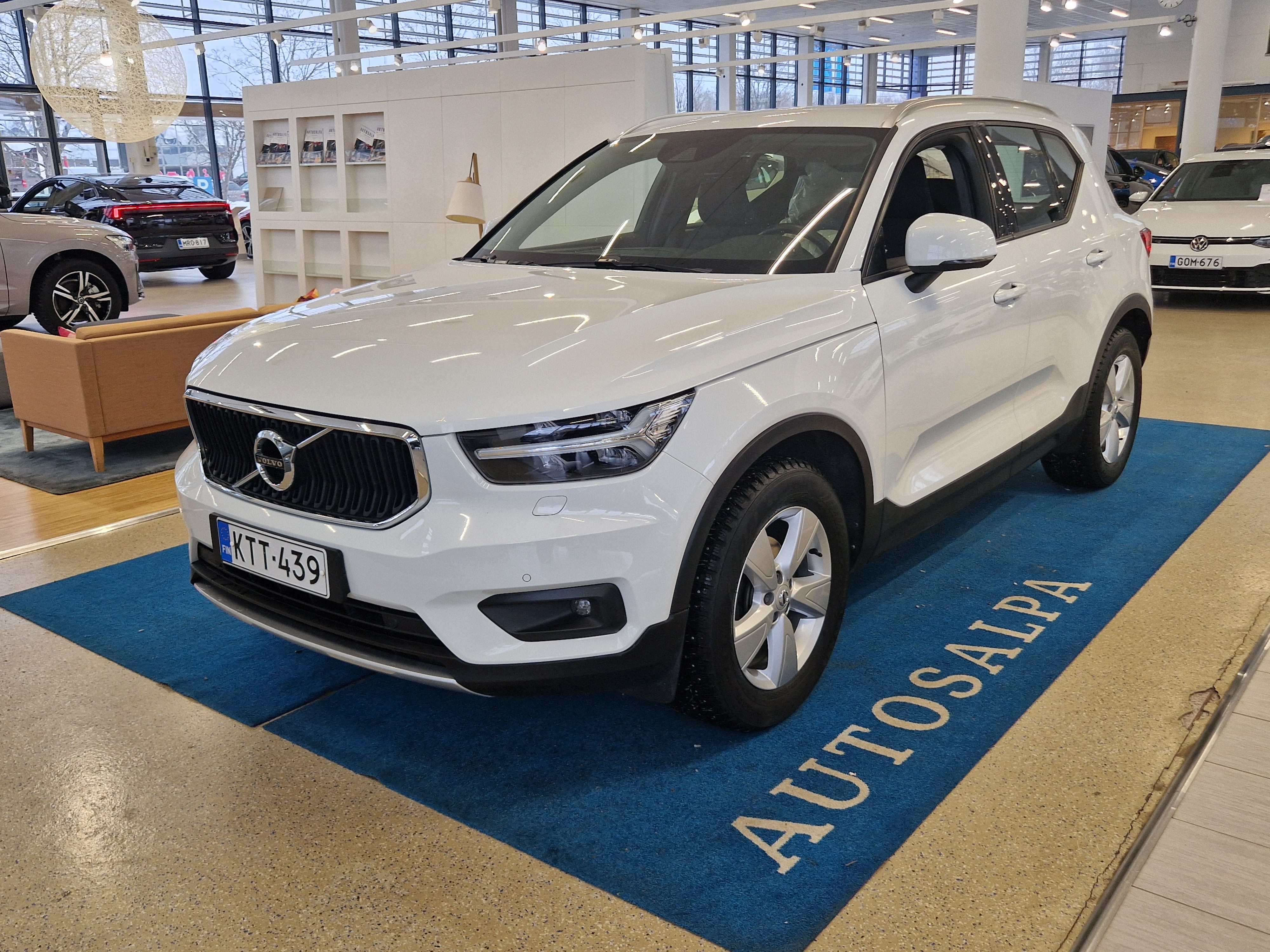 VOLVO XC40 2021
