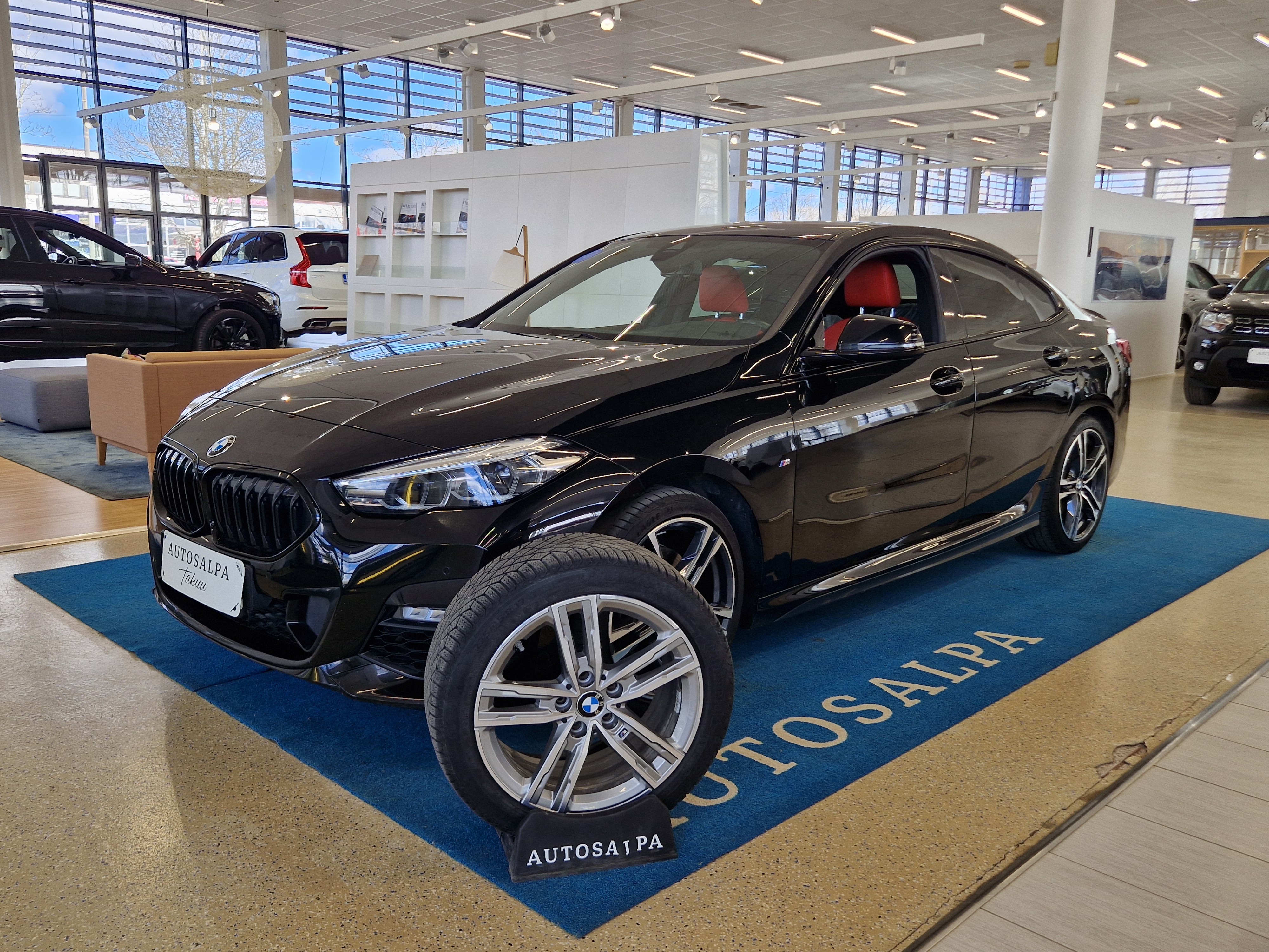 BMW 218 2021