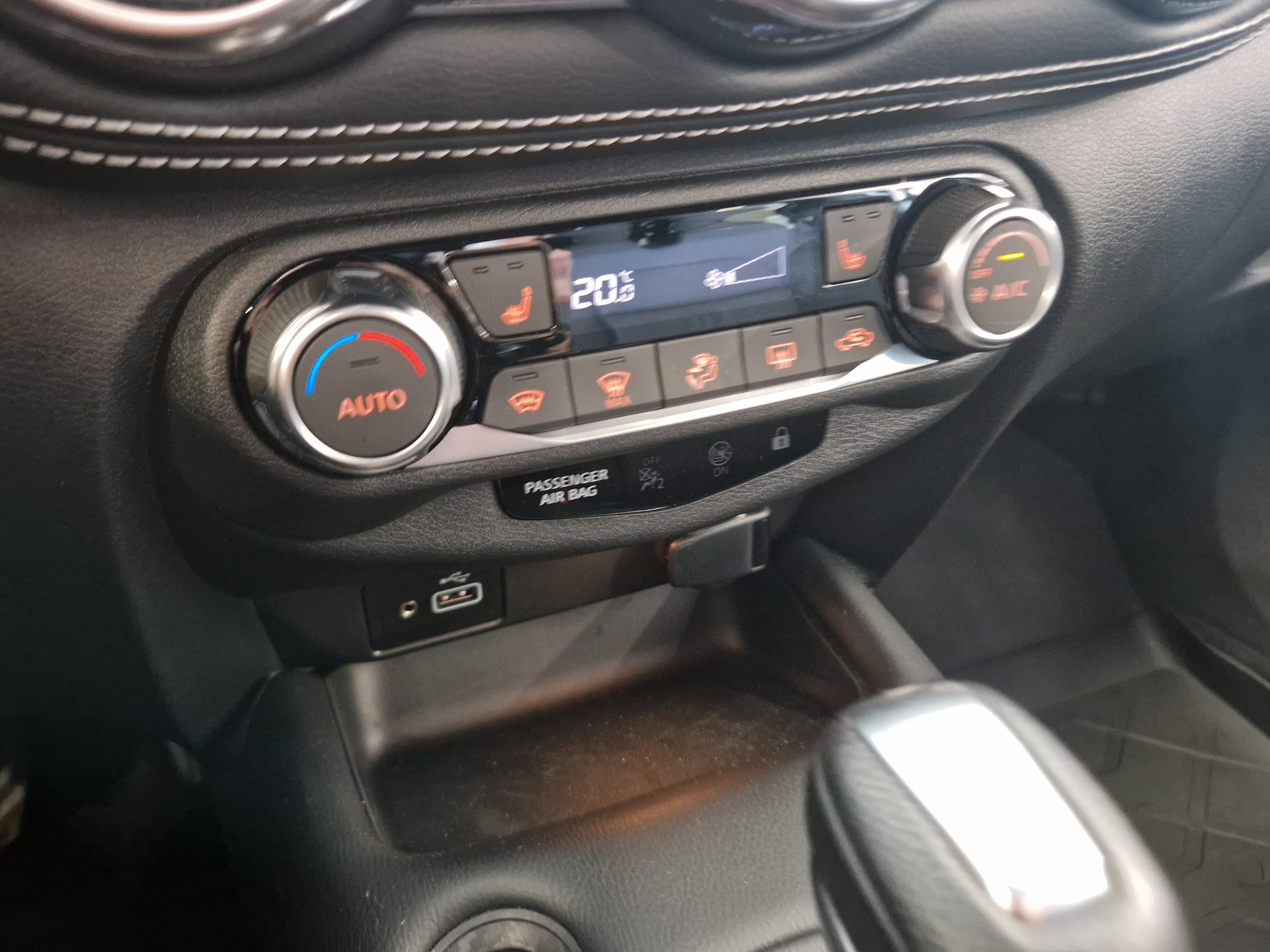 NISSAN Juke 2024