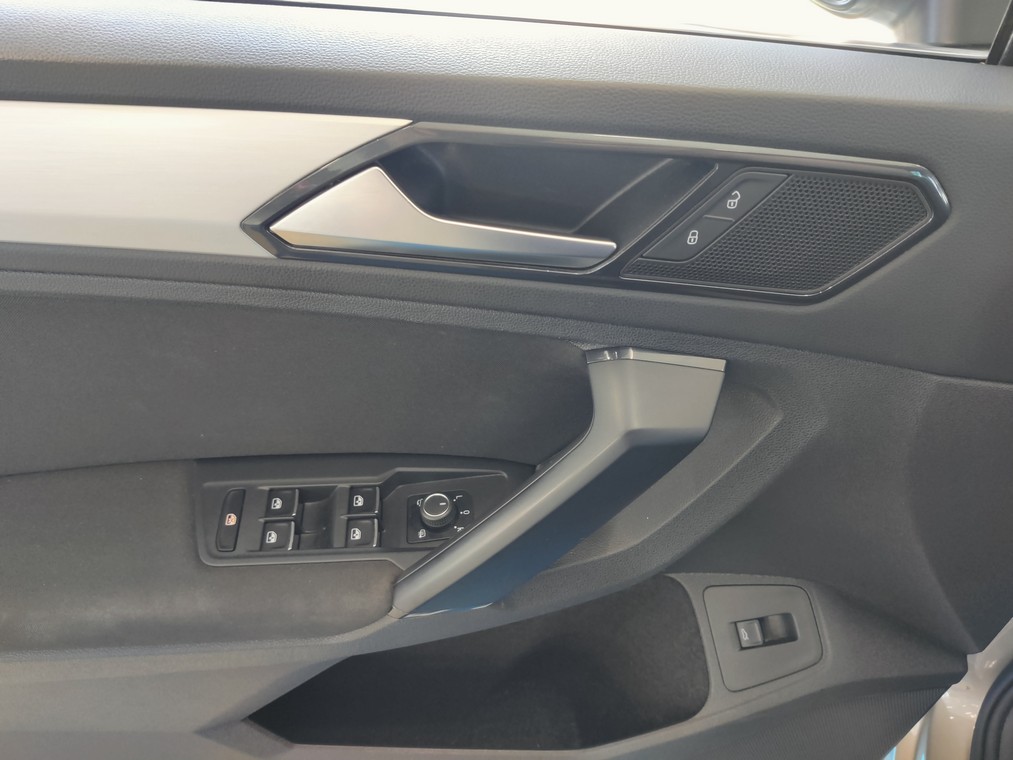 VOLKSWAGEN Tiguan 2017