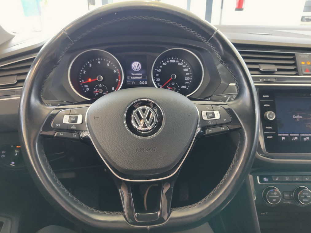 VOLKSWAGEN Tiguan 2017