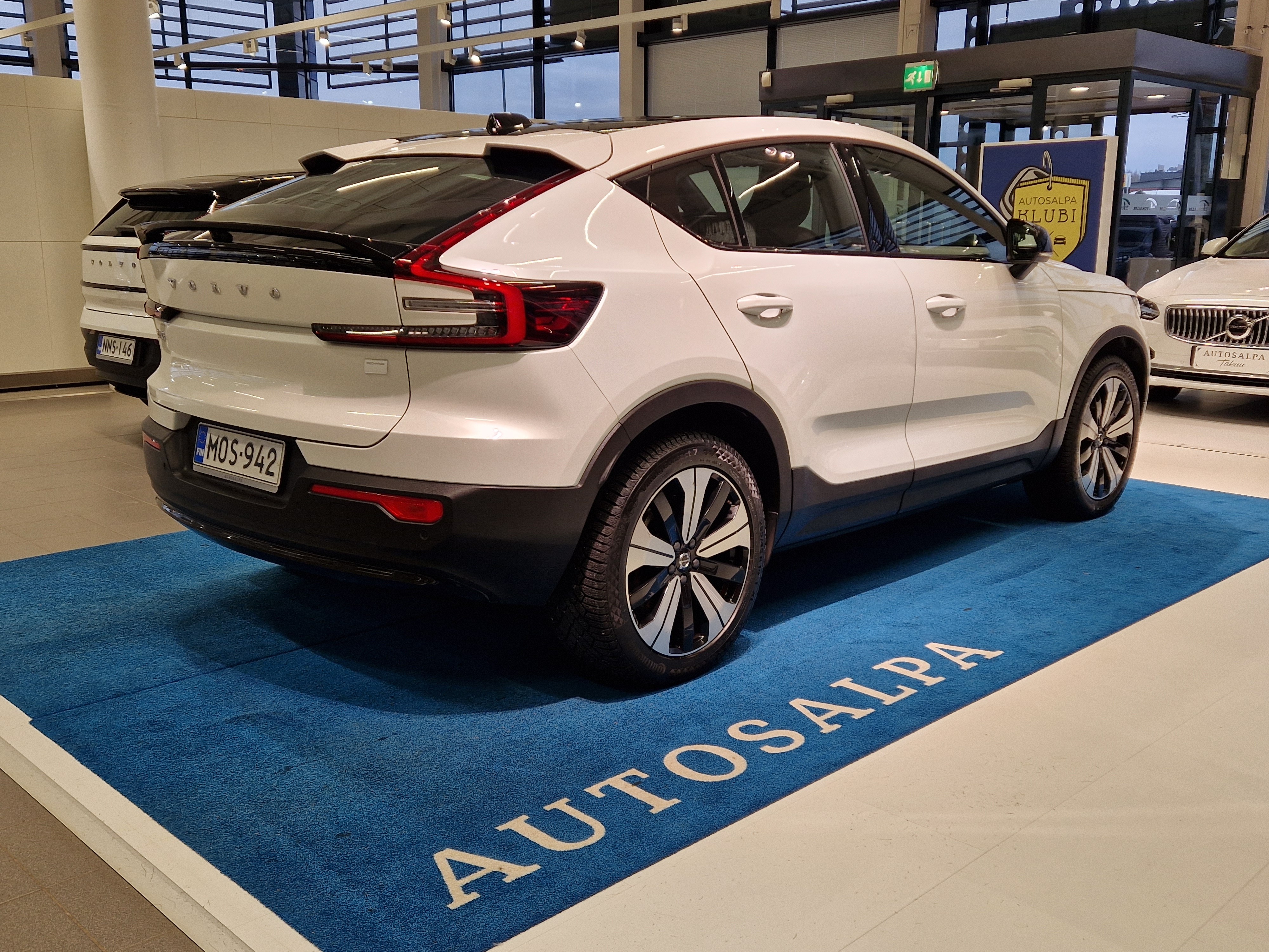 VOLVO C40 2023
