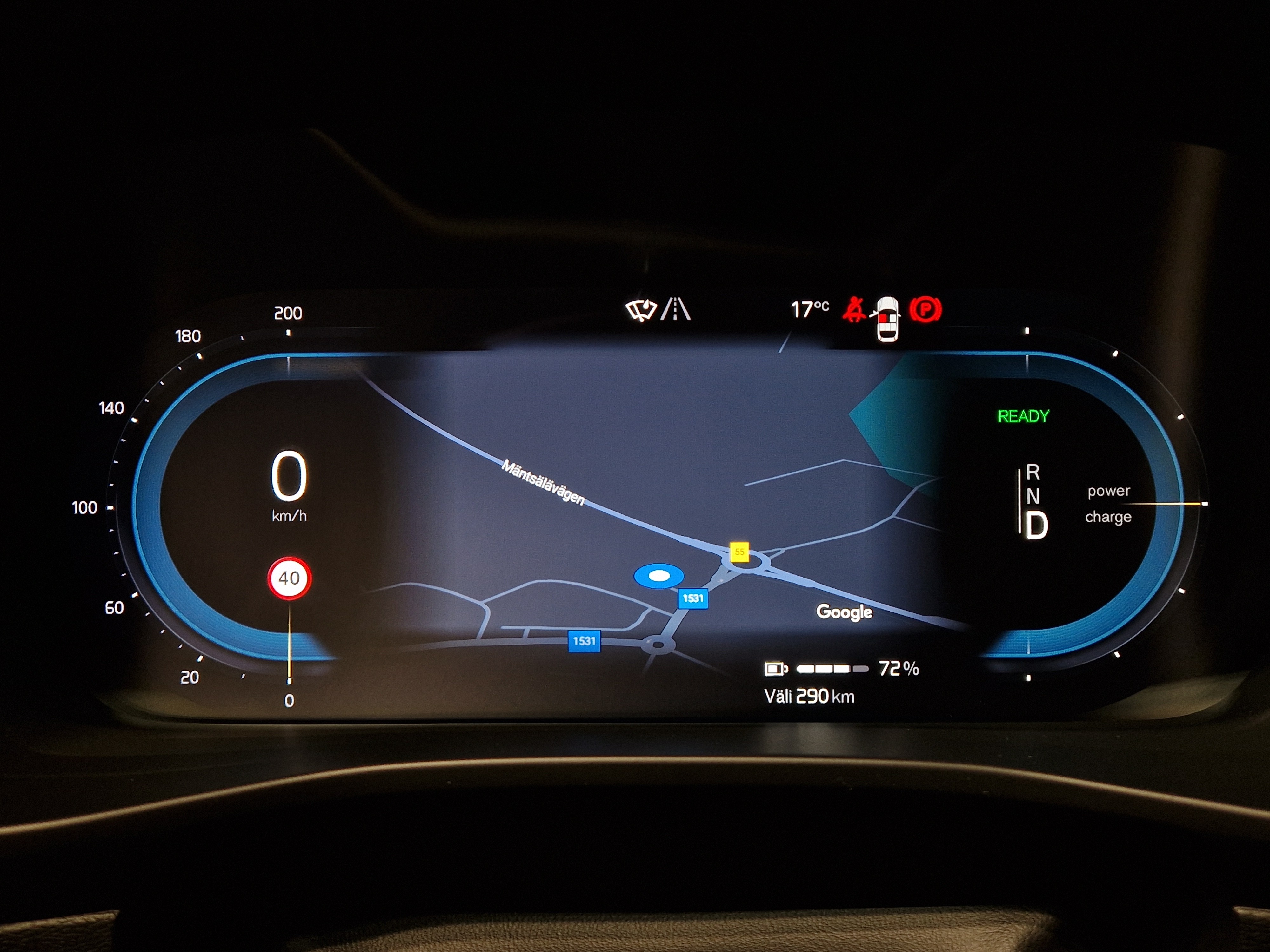 VOLVO C40 2023