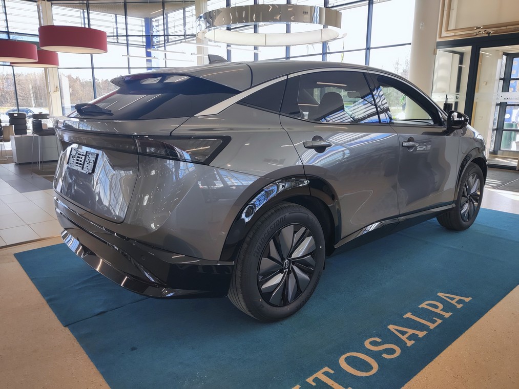 NISSAN Ariya 2025