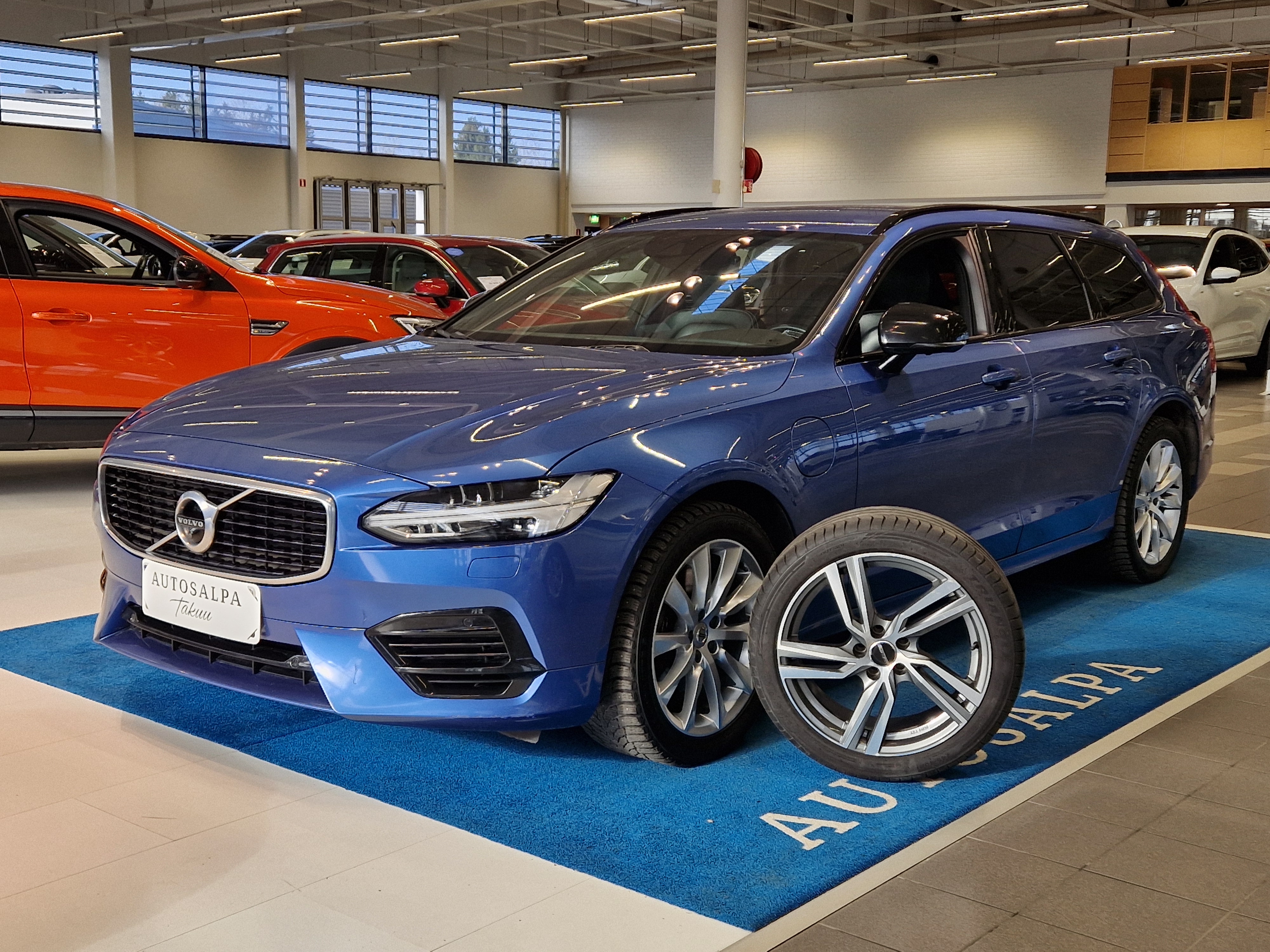 VOLVO V90 2020