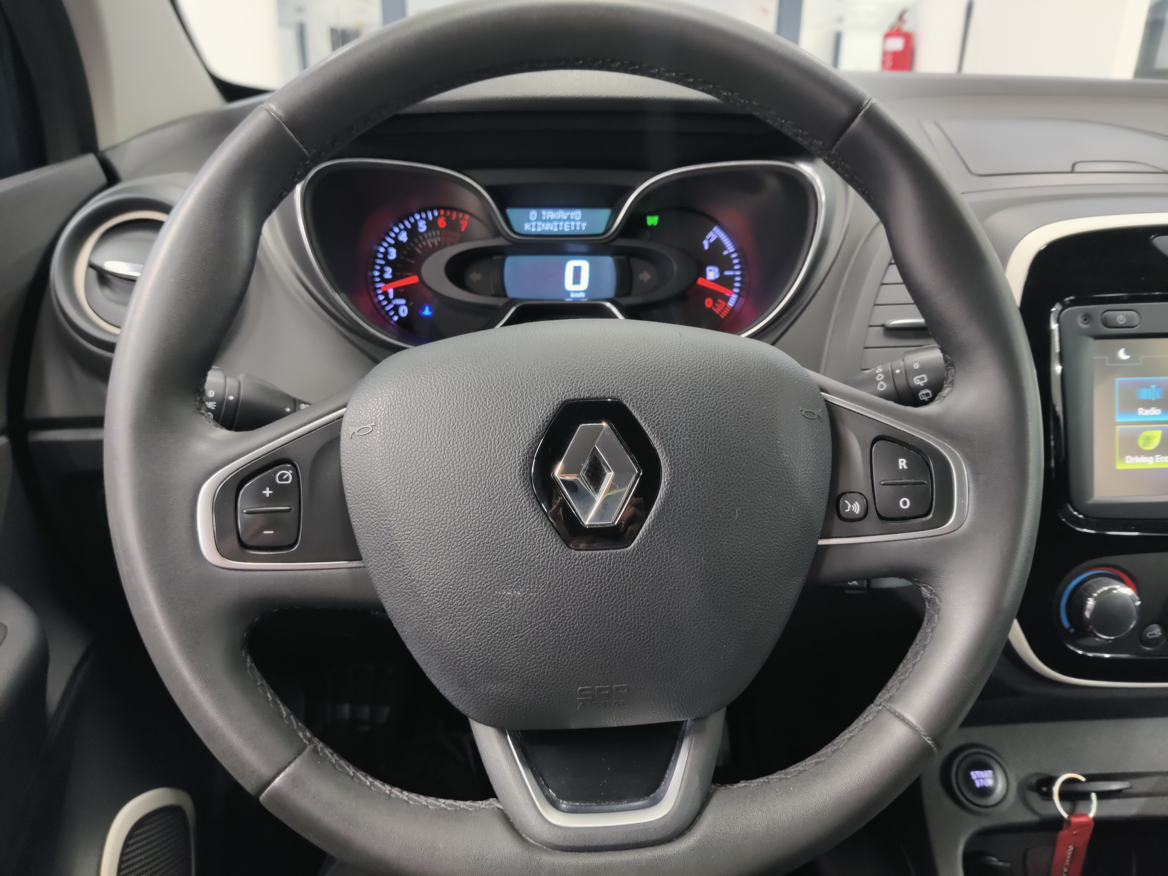 RENAULT Captur 2017